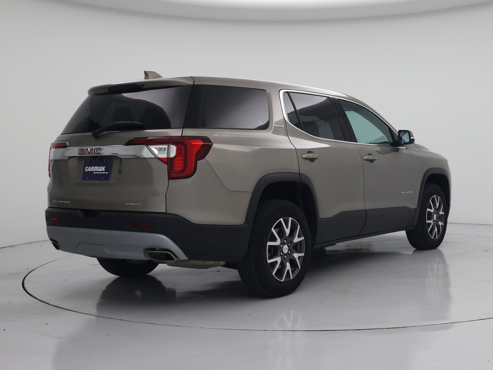 2022 GMC Acadia SLE - Photo 9