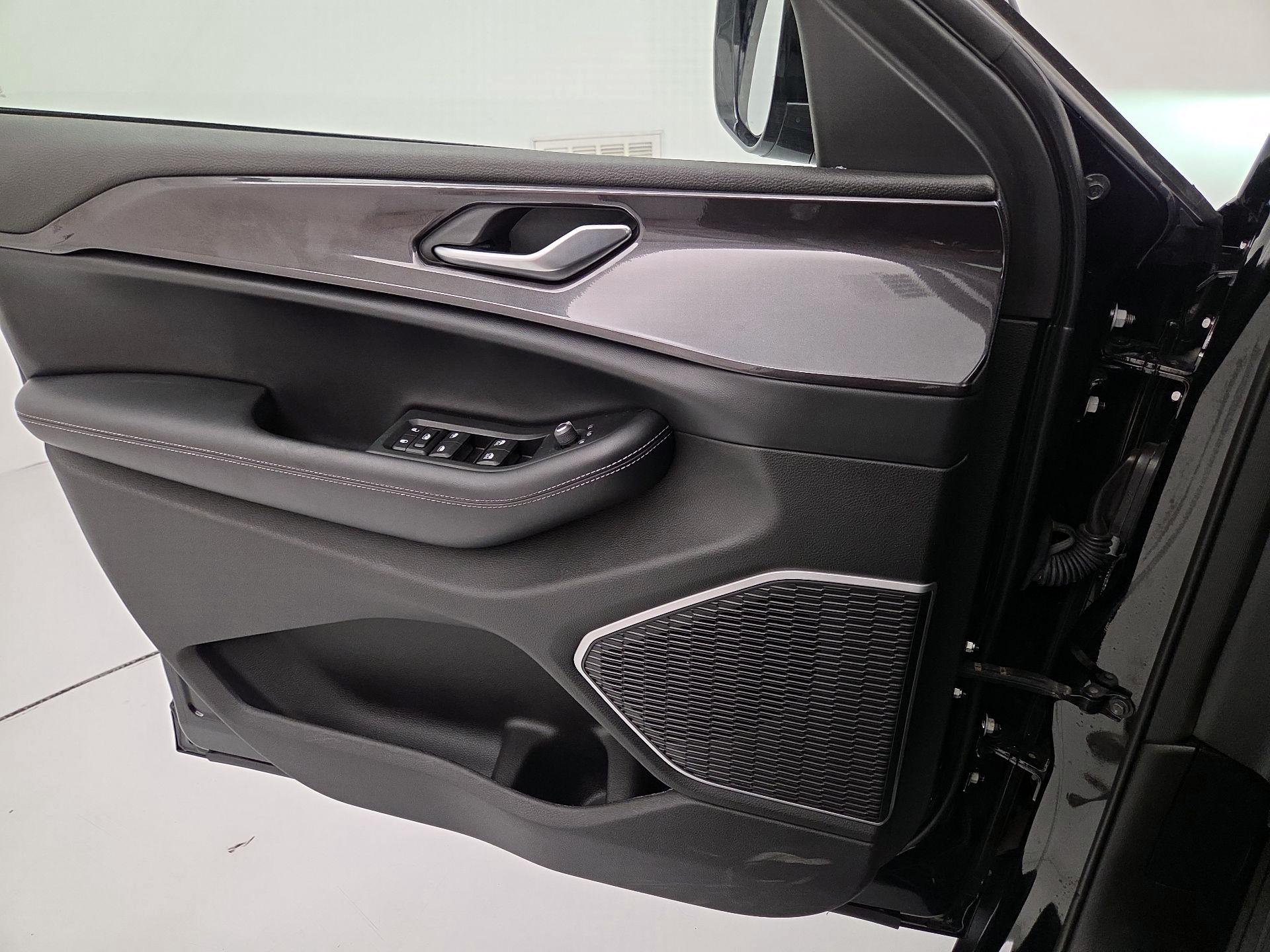 Thumbnail: 2022 Jeep Grand Cherokee L - 12