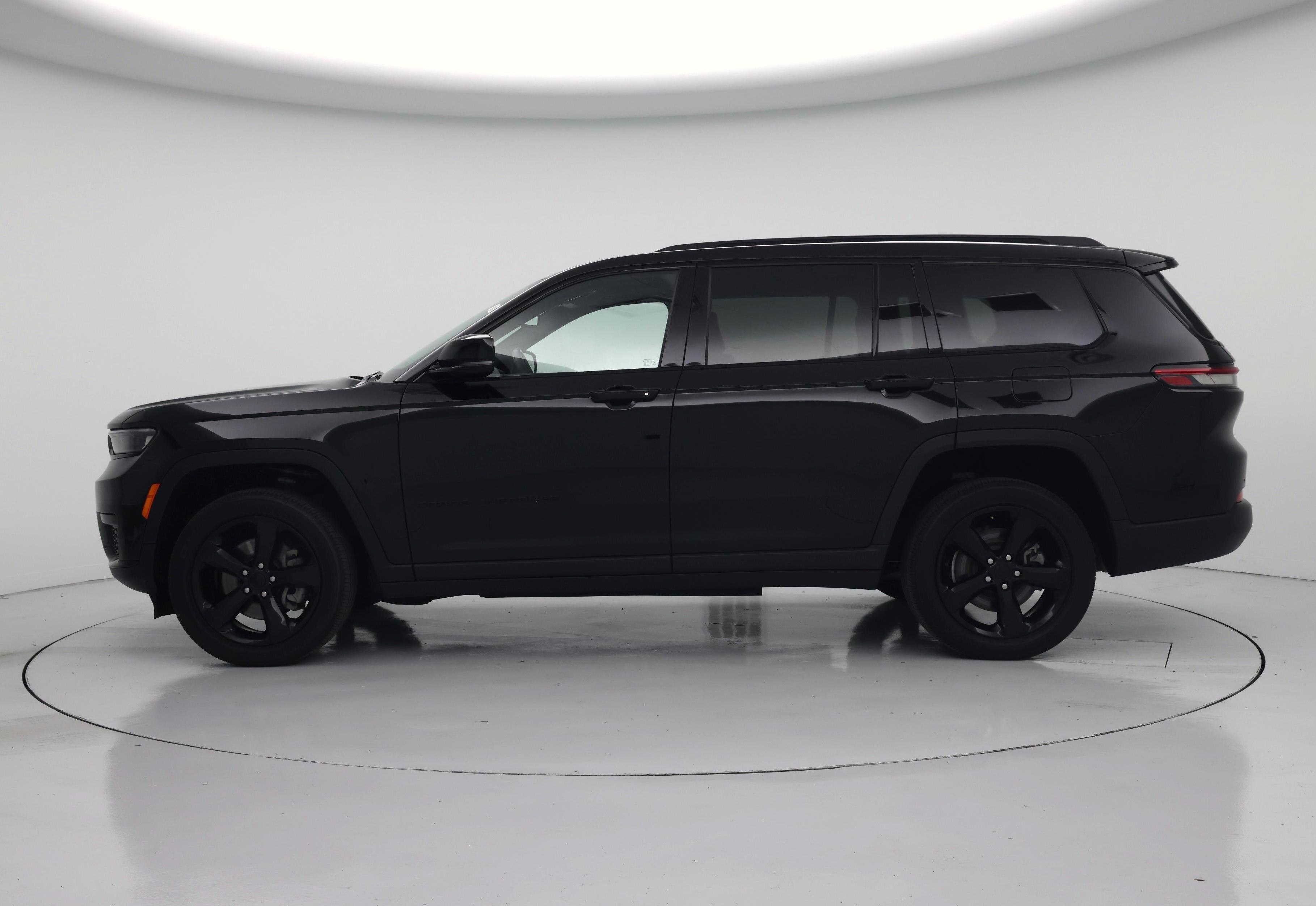 Thumbnail: 2022 Jeep Grand Cherokee L - 3