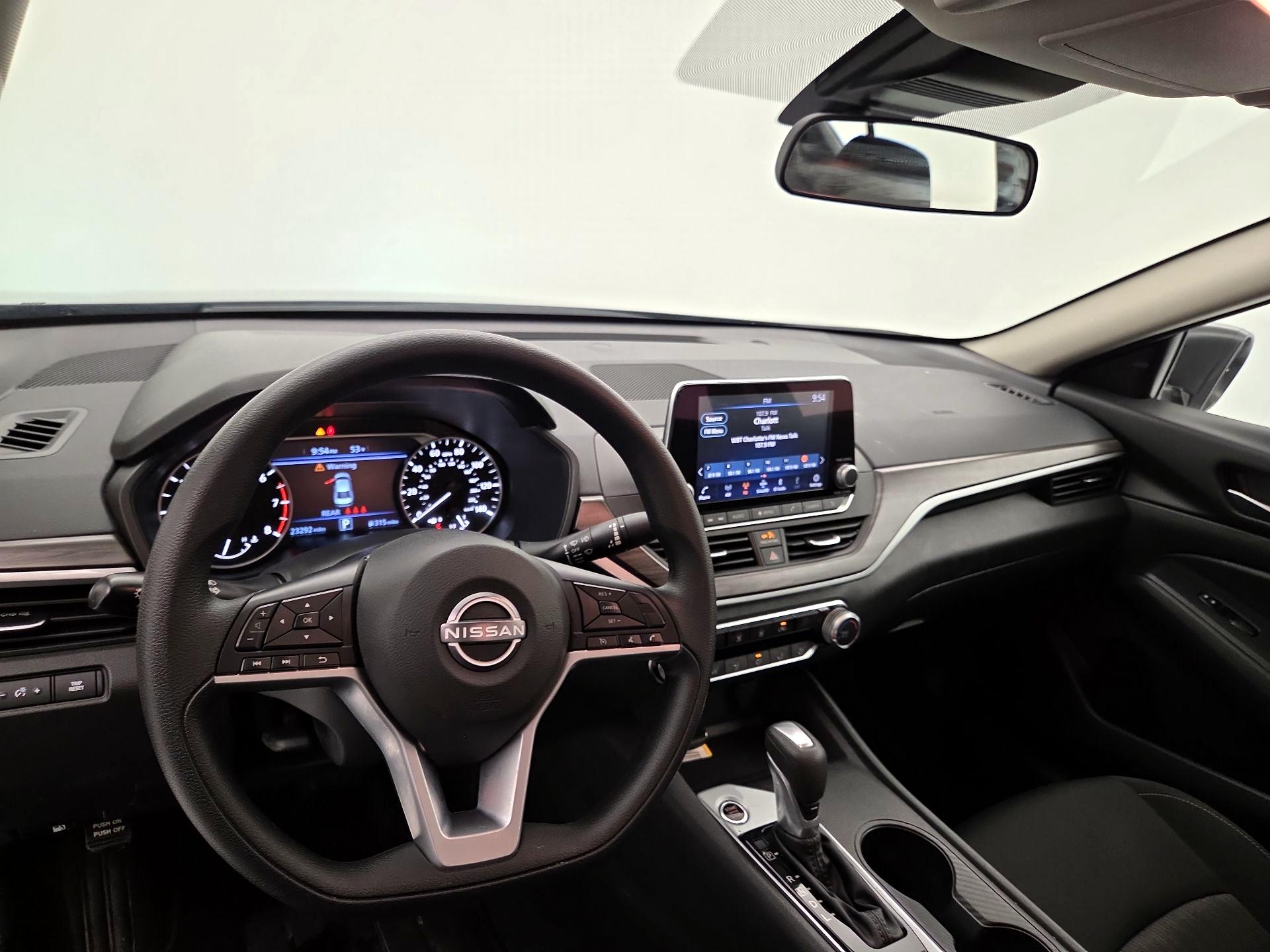 Thumbnail: 2025 Nissan Altima - 9