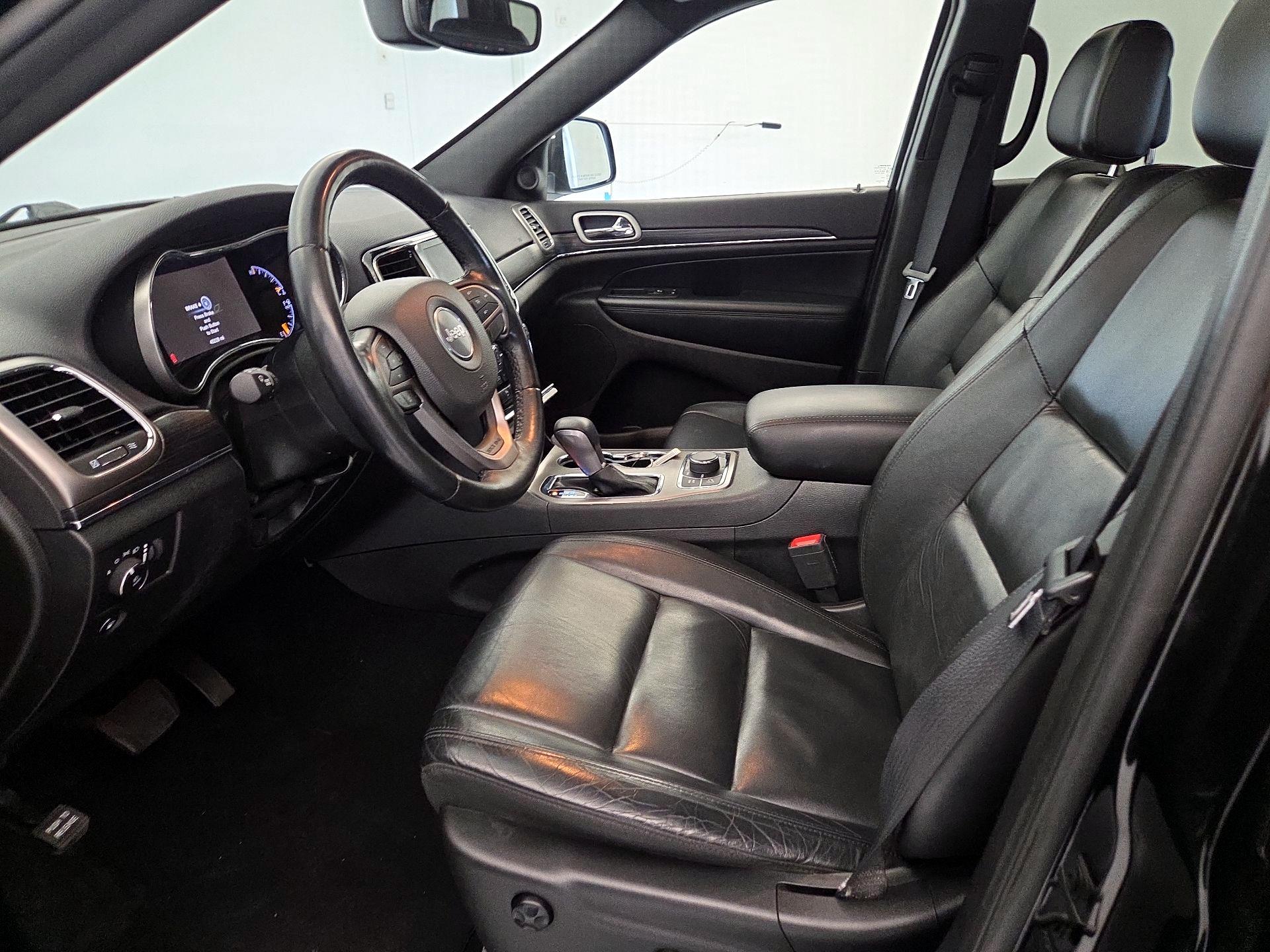 Thumbnail: 2021 Jeep Grand Cherokee - 11