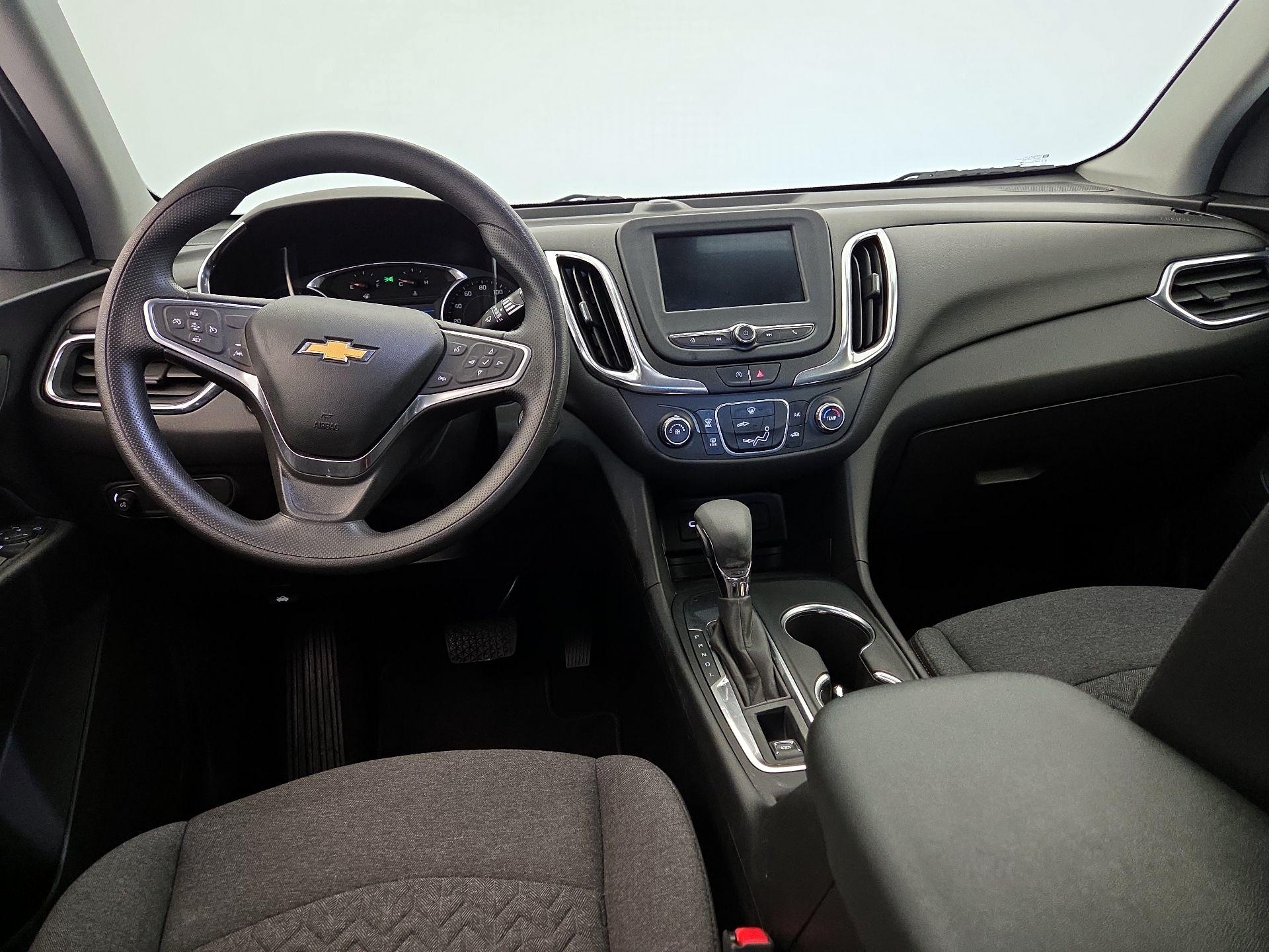 Thumbnail: 2022 Chevrolet Equinox - 9