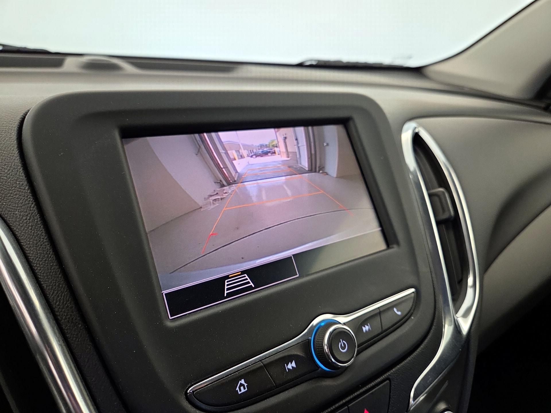 Thumbnail: 2022 Chevrolet Equinox - 14