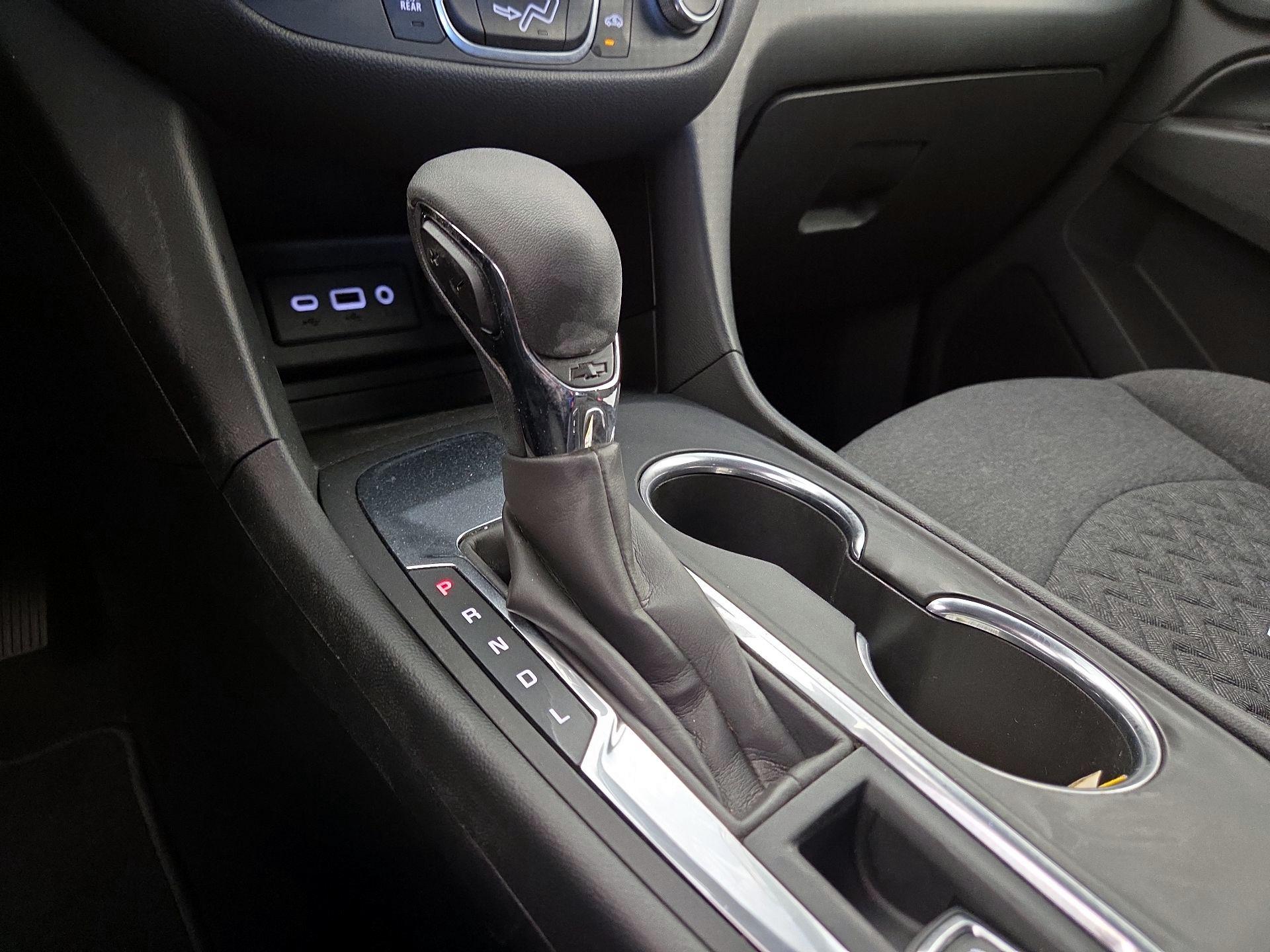 Thumbnail: 2022 Chevrolet Equinox - 17