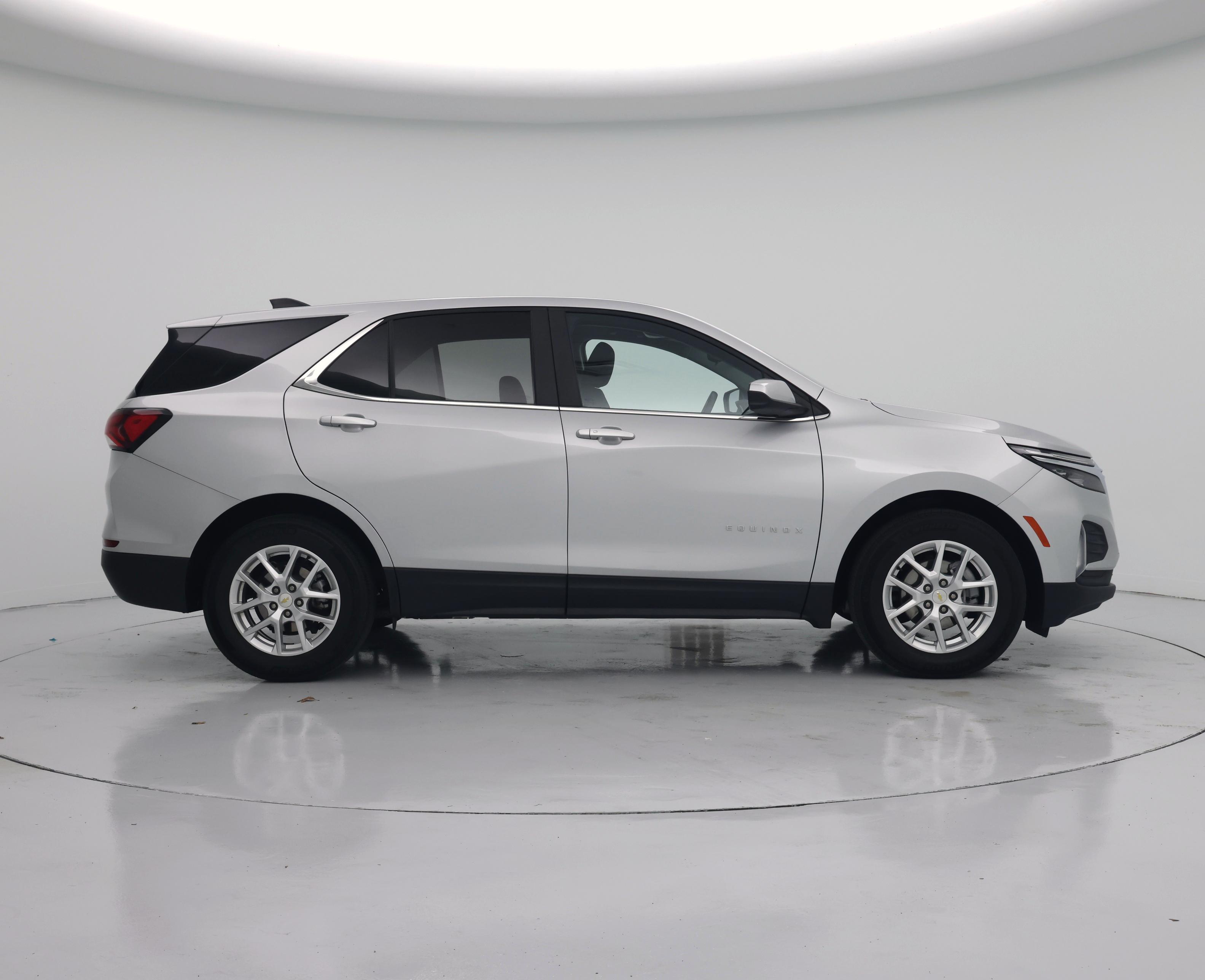 Thumbnail: 2022 Chevrolet Equinox - 7