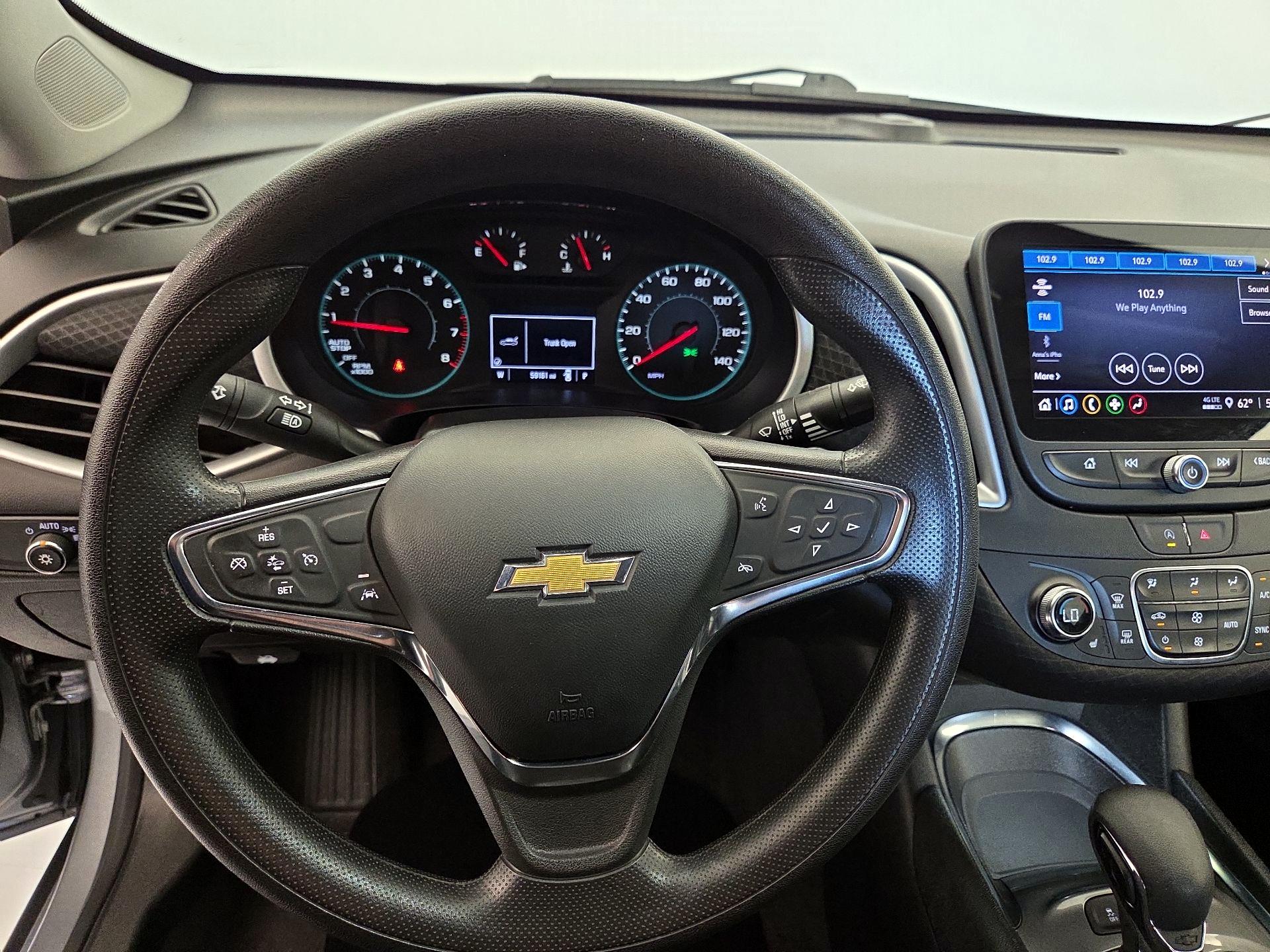 Thumbnail: 2024 Chevrolet Malibu - 10