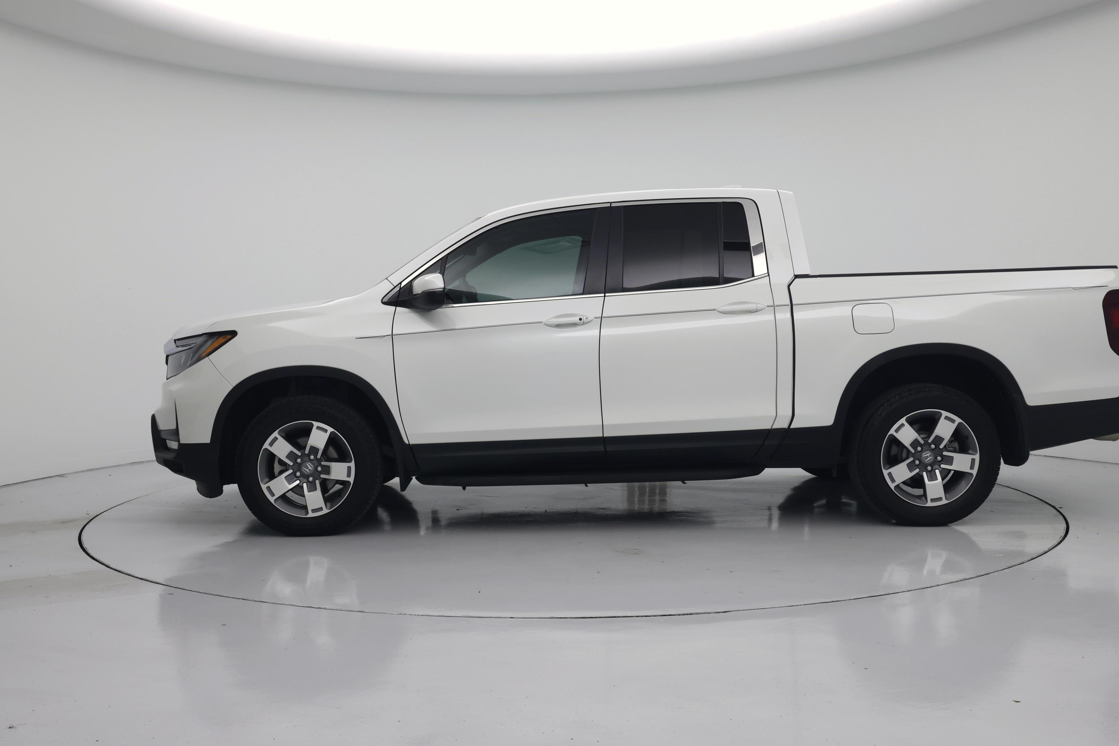 Thumbnail: 2025 Honda Ridgeline - 3
