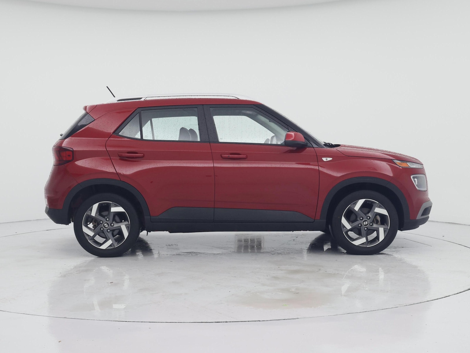 2023 Hyundai Venue Limited - Photo 8