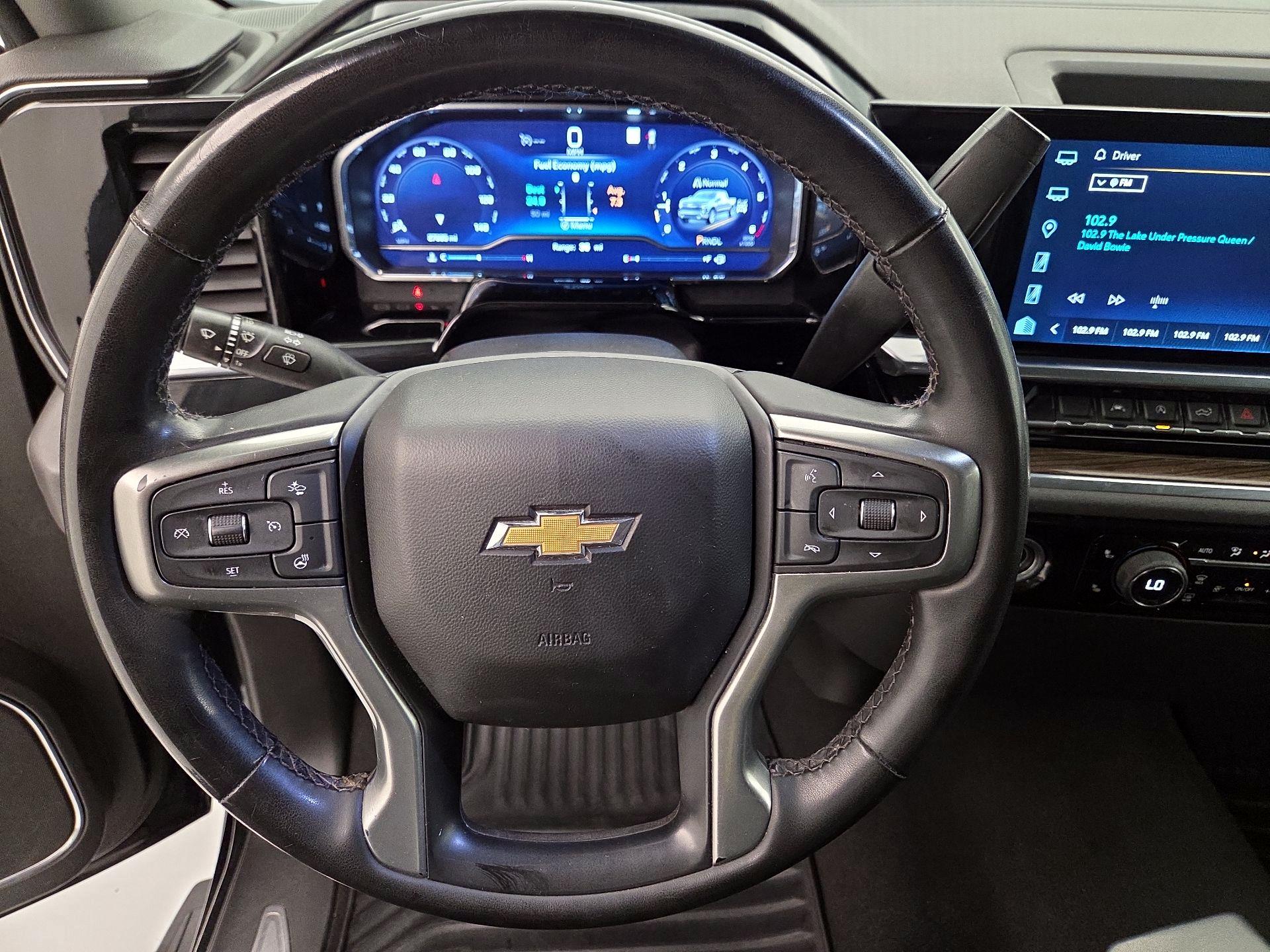 Thumbnail: 2023 Chevrolet Silverado 1500 - 10