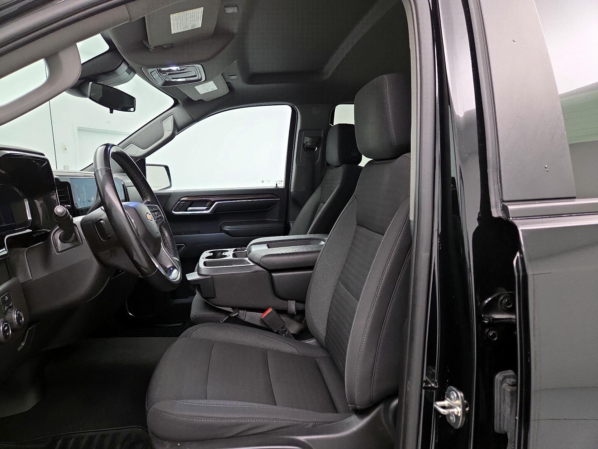 Thumbnail: 2023 Chevrolet Silverado 1500 - 11