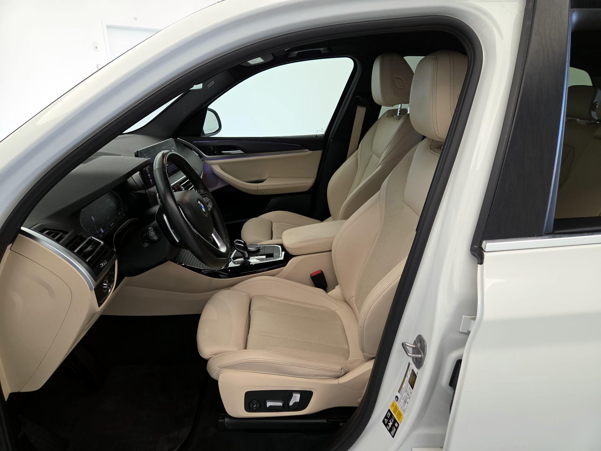 Thumbnail: 2022 BMW X3 - 11