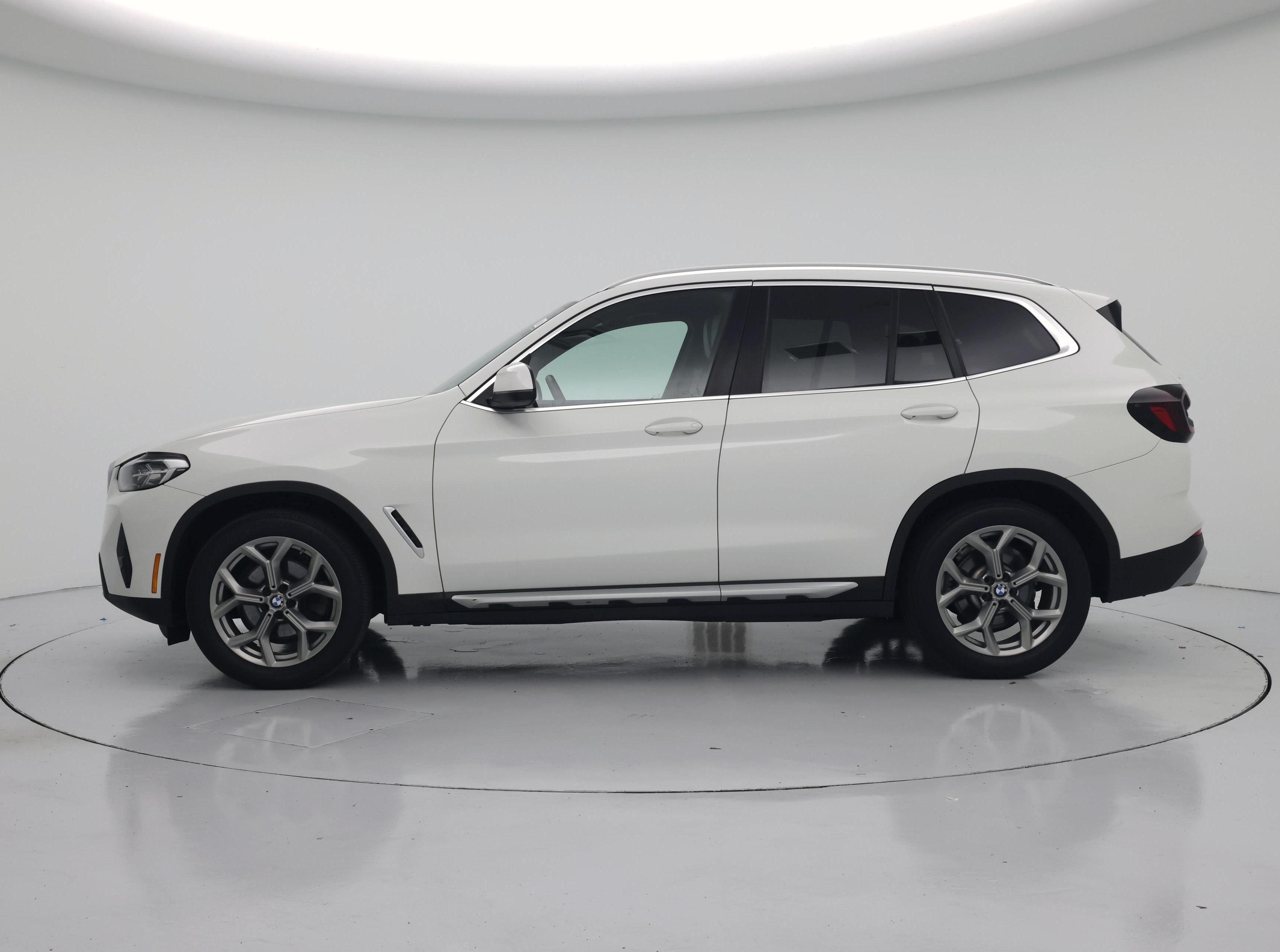 Thumbnail: 2022 BMW X3 - 3