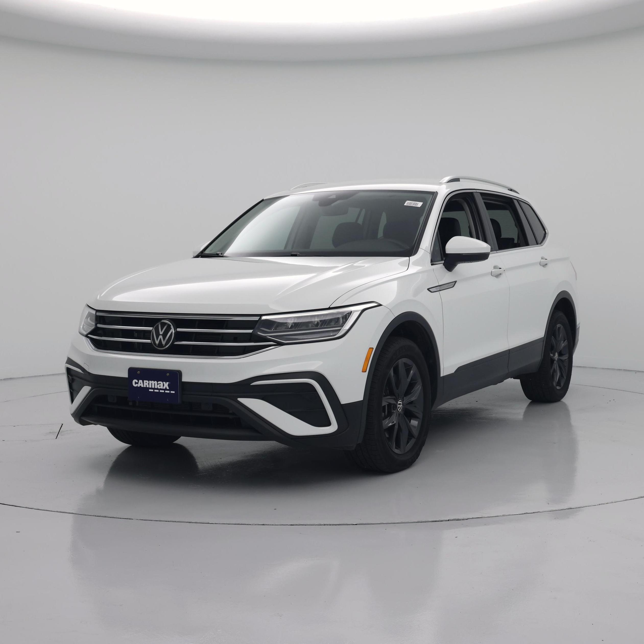 Thumbnail: 2024 Volkswagen Tiguan - 4