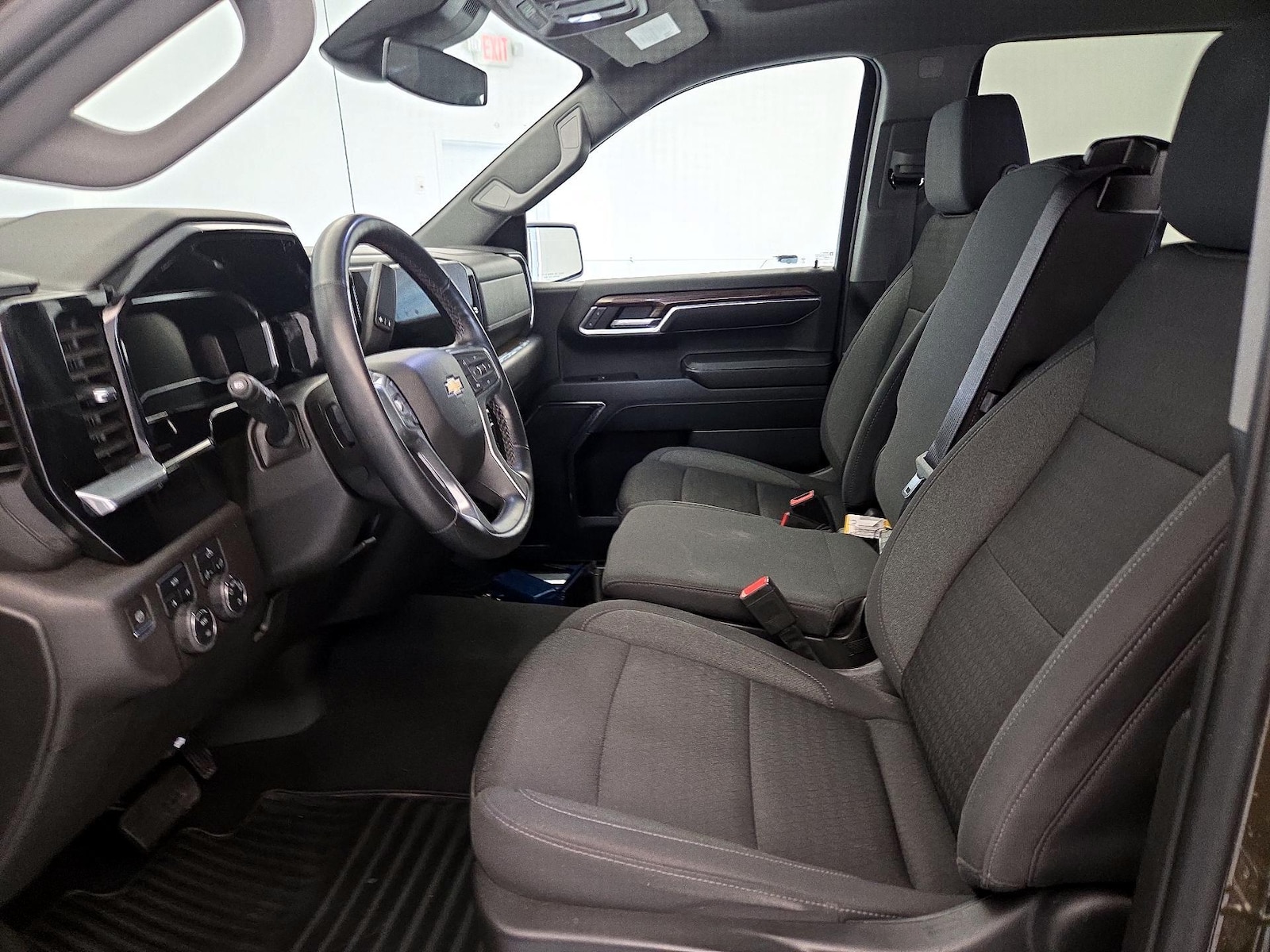 2023 Chevrolet Silverado 1500 LT - Photo 12