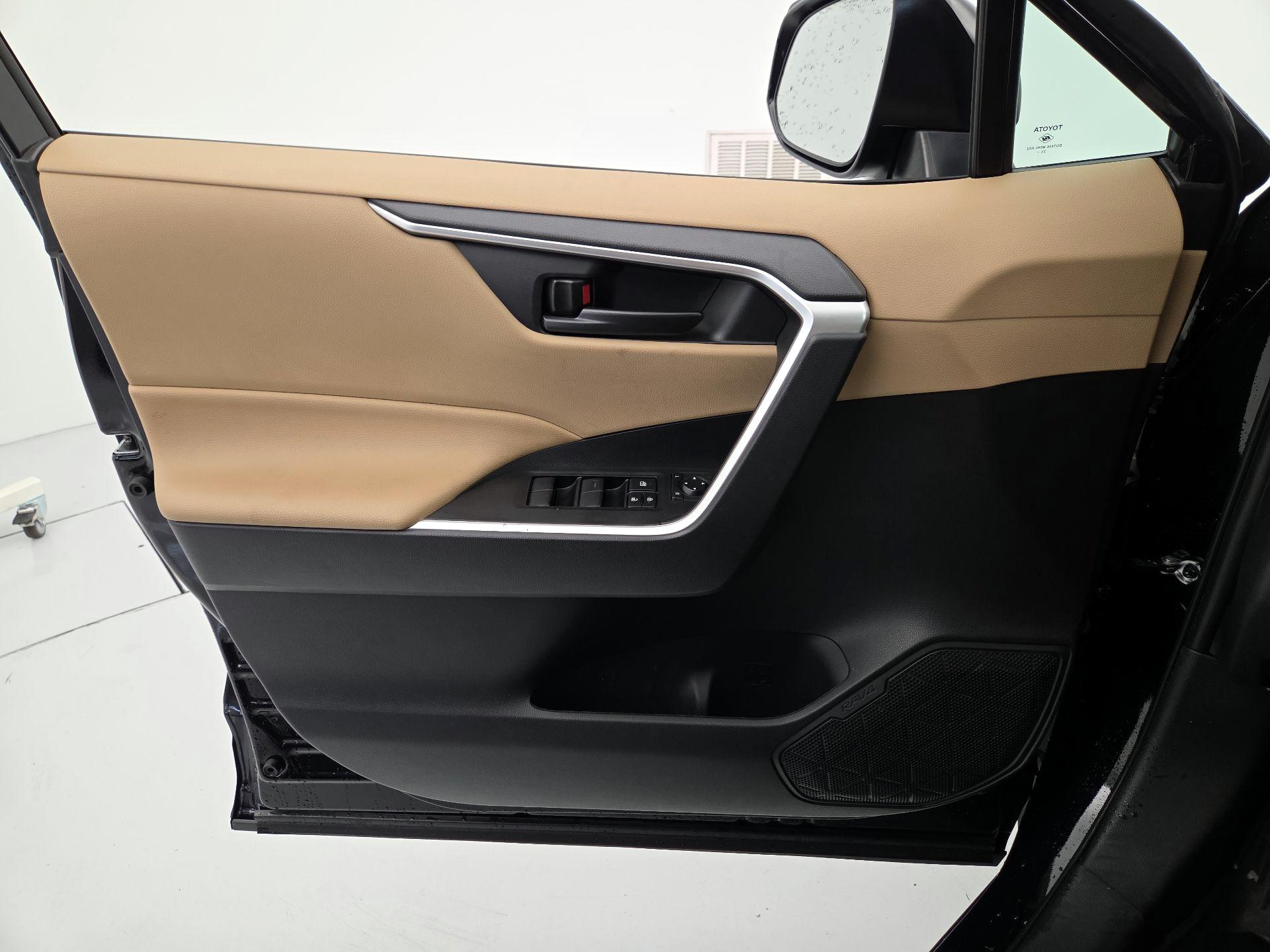 Thumbnail: 2024 Toyota RAV4 - 12