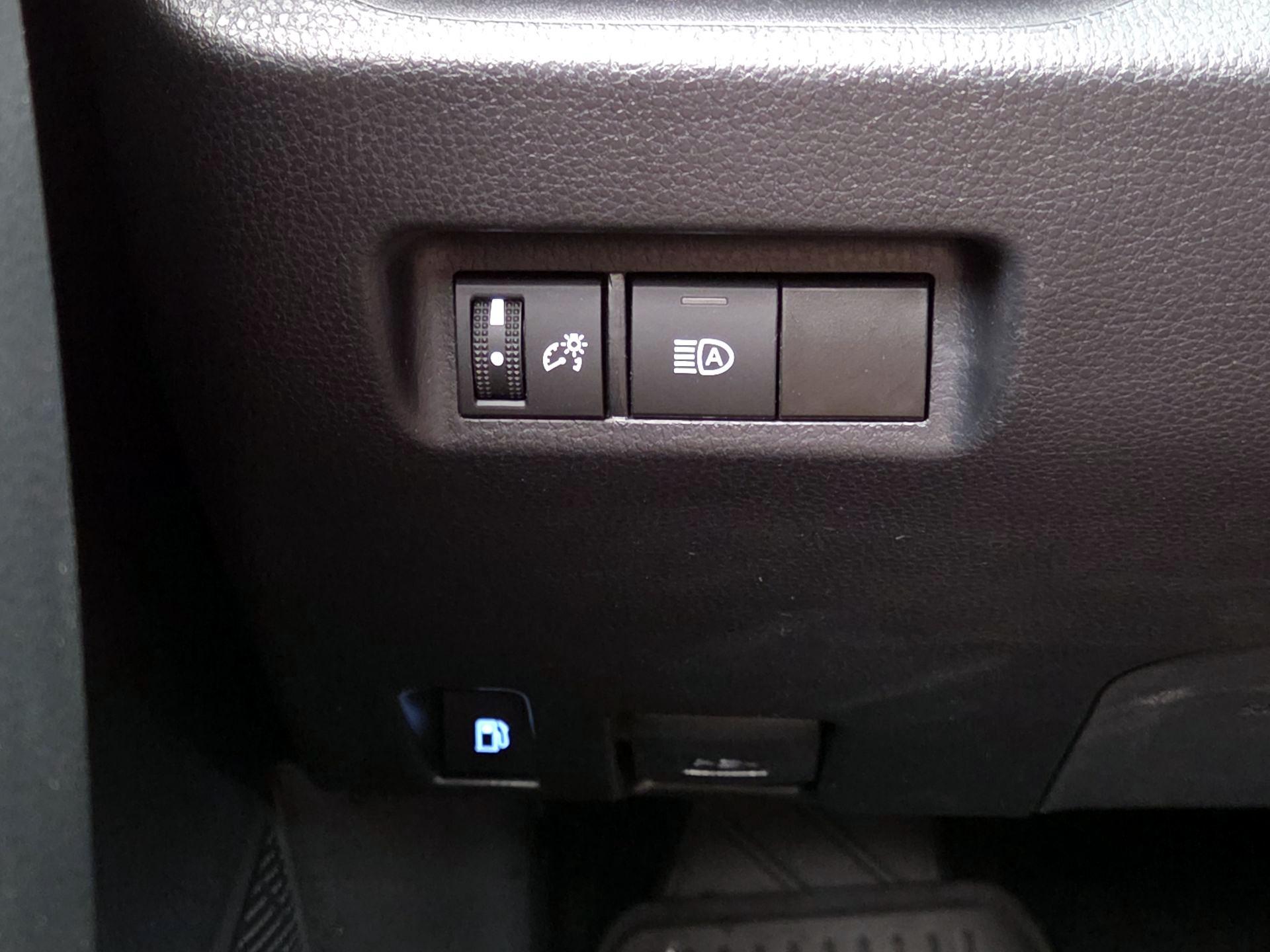 Thumbnail: 2024 Toyota RAV4 - 13