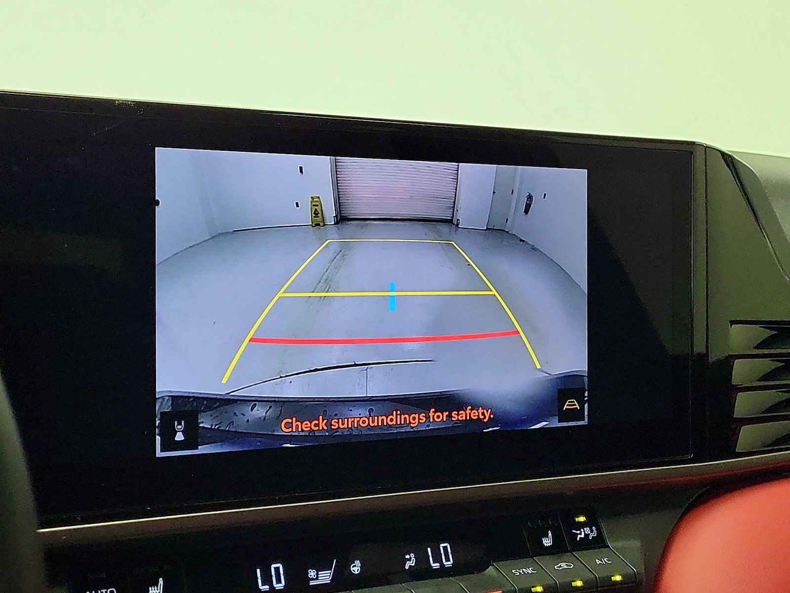 2025 Toyota Camry XSE - Photo 15
