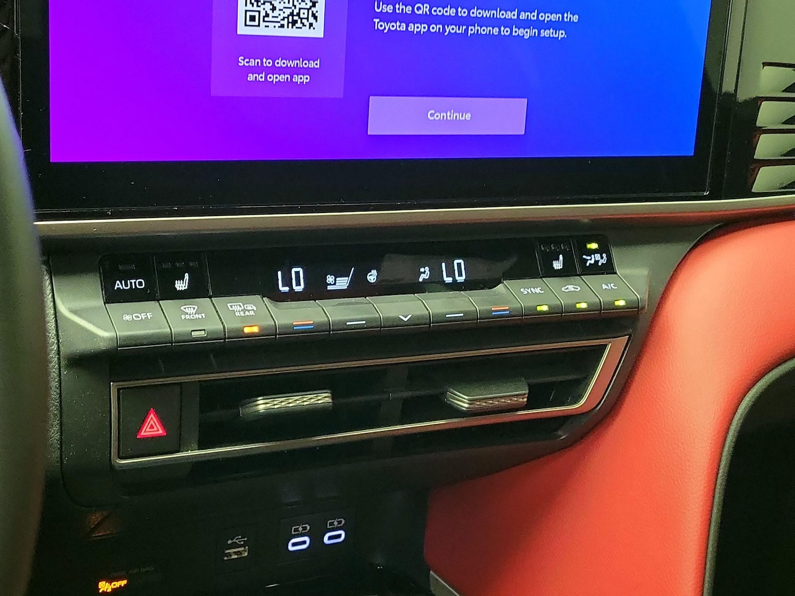 2025 Toyota Camry XSE - Photo 17