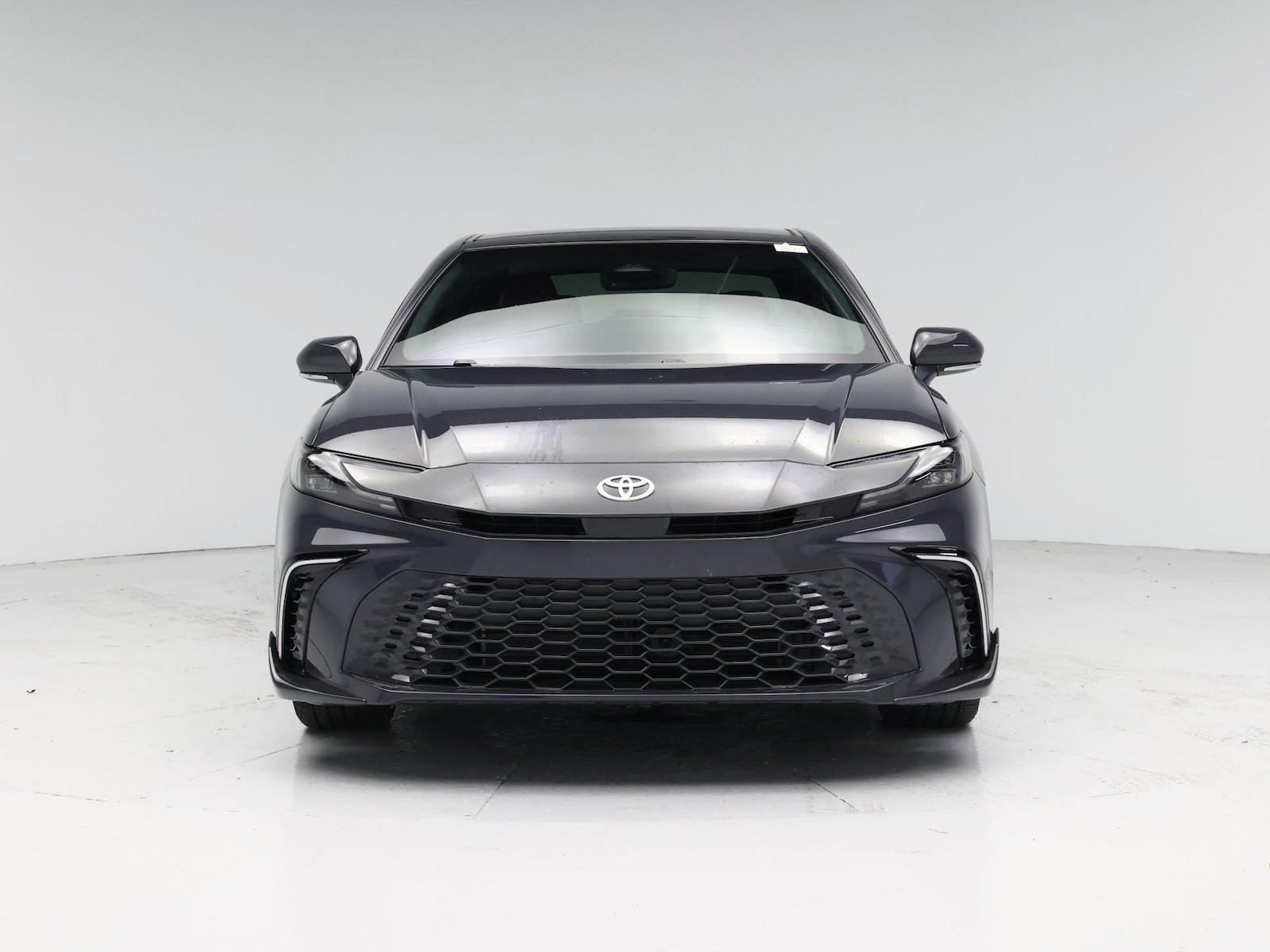 2025 Toyota Camry XSE - Photo 6