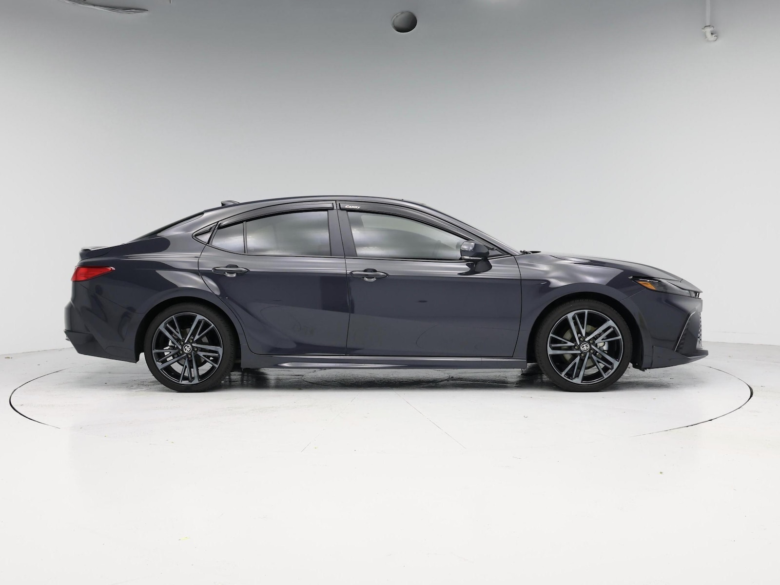 2025 Toyota Camry XSE - Photo 8