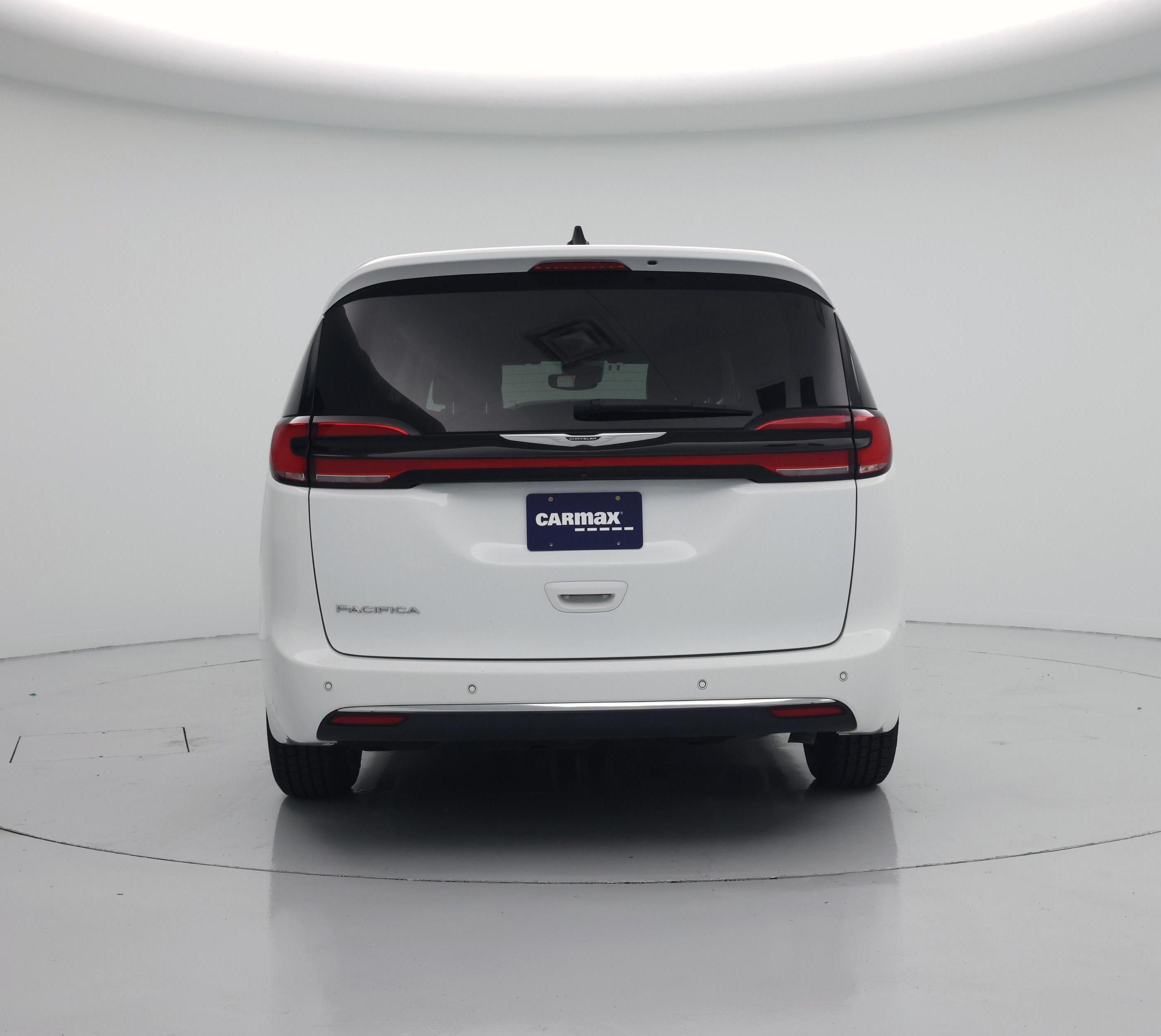Thumbnail: 2023 Chrysler Pacifica - 6