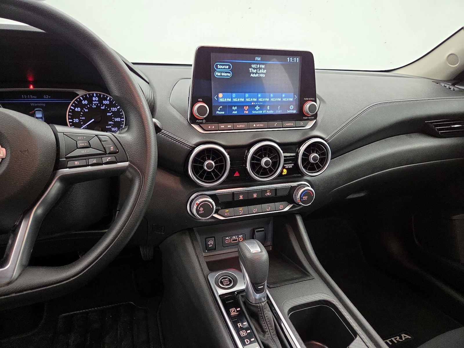 2024 Nissan Sentra SV - Photo 10