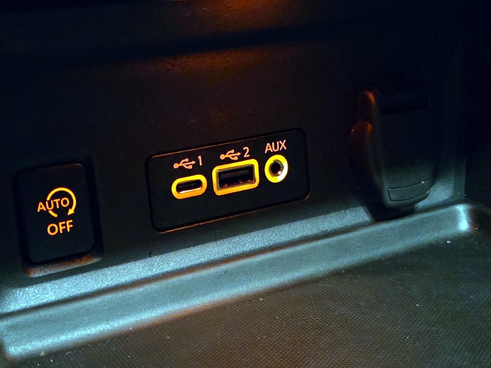 2024 Nissan Sentra SV - Photo 19