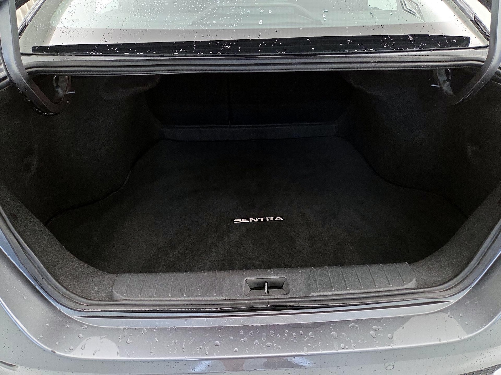 2024 Nissan Sentra SV - Photo 21