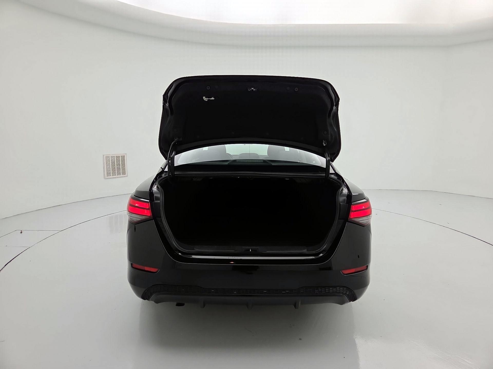 Thumbnail: 2024 Nissan Sentra - 19
