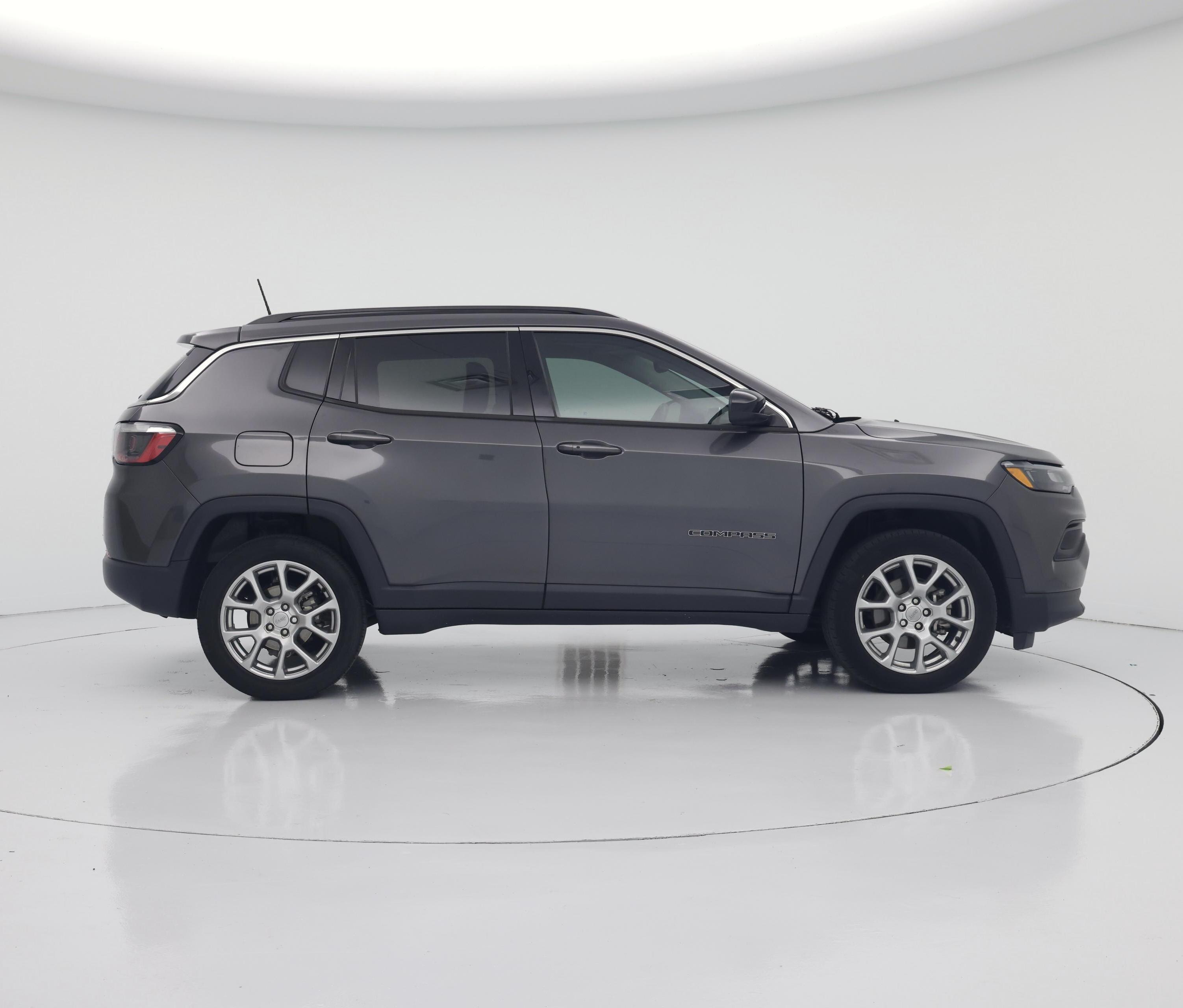 Thumbnail: 2022 Jeep Compass - 7