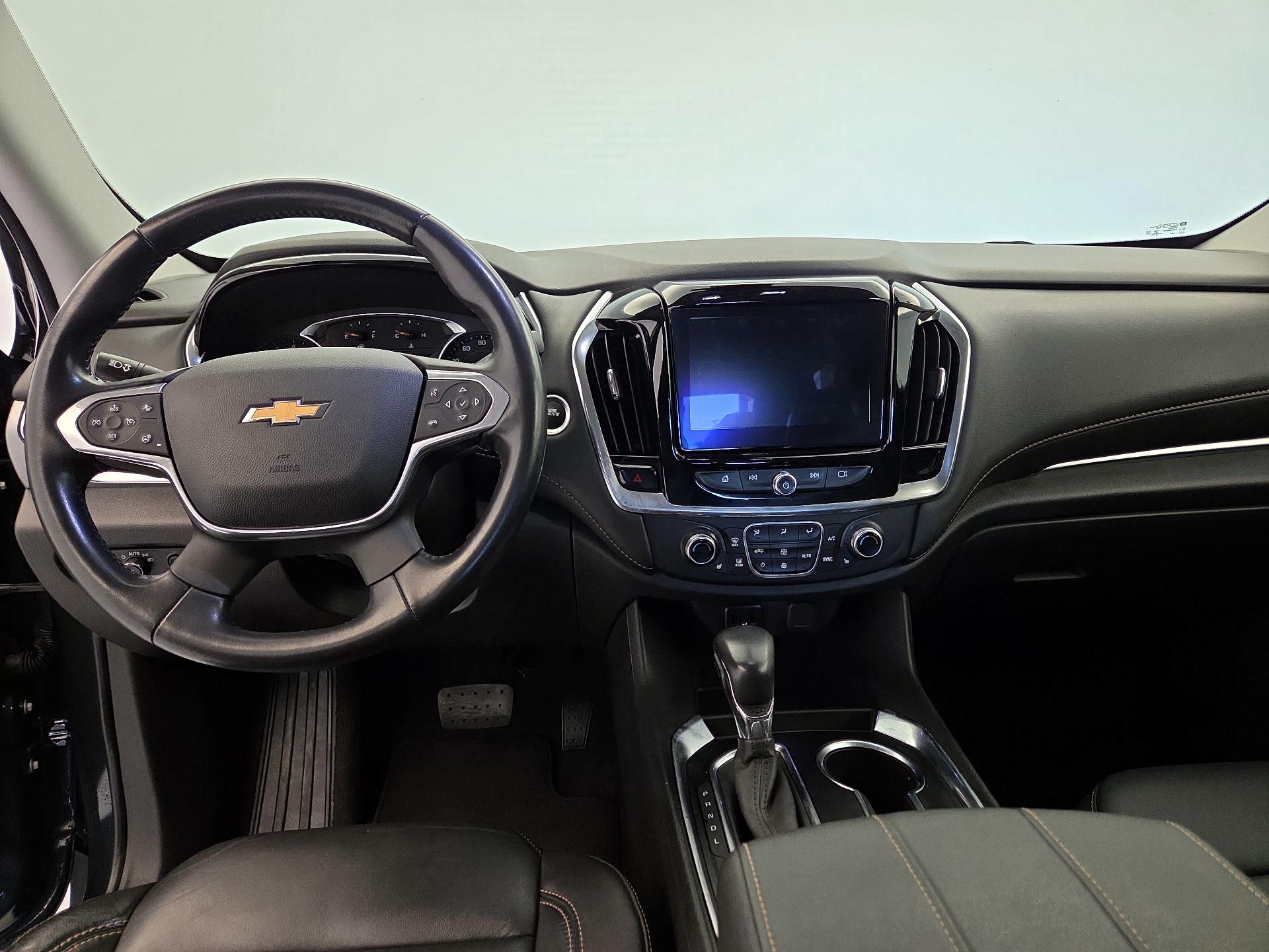 Thumbnail: 2021 Chevrolet Traverse - 9