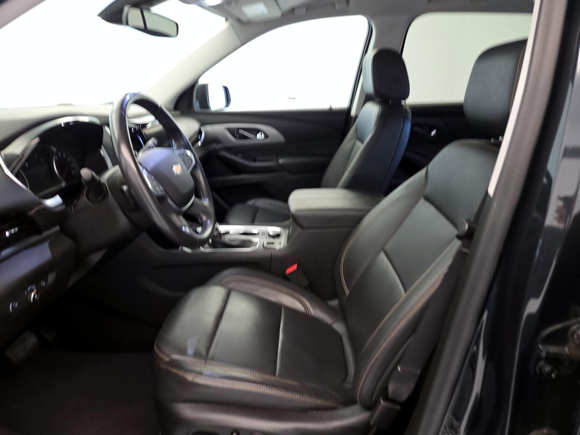 Thumbnail: 2021 Chevrolet Traverse - 11