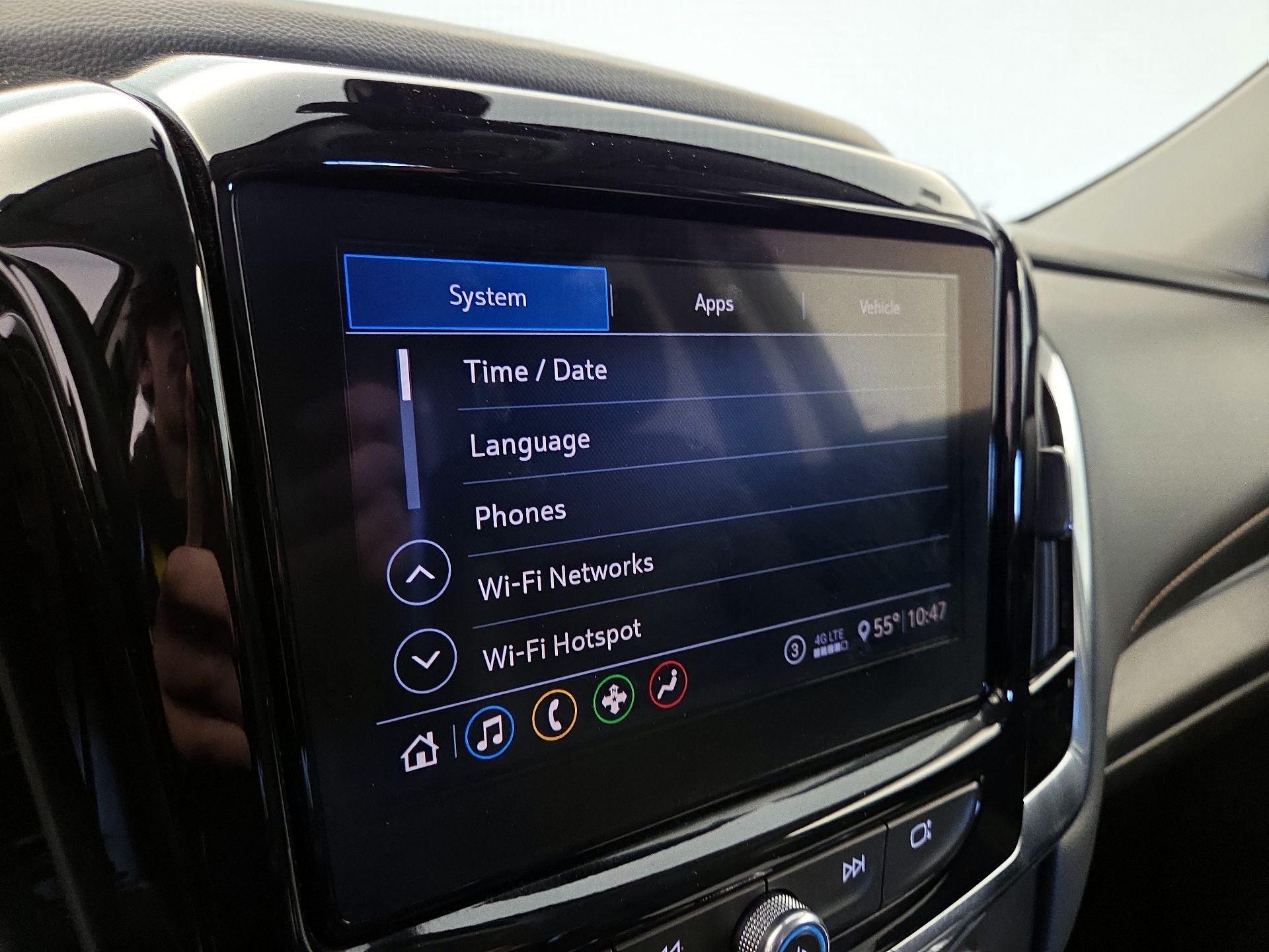 Thumbnail: 2021 Chevrolet Traverse - 15
