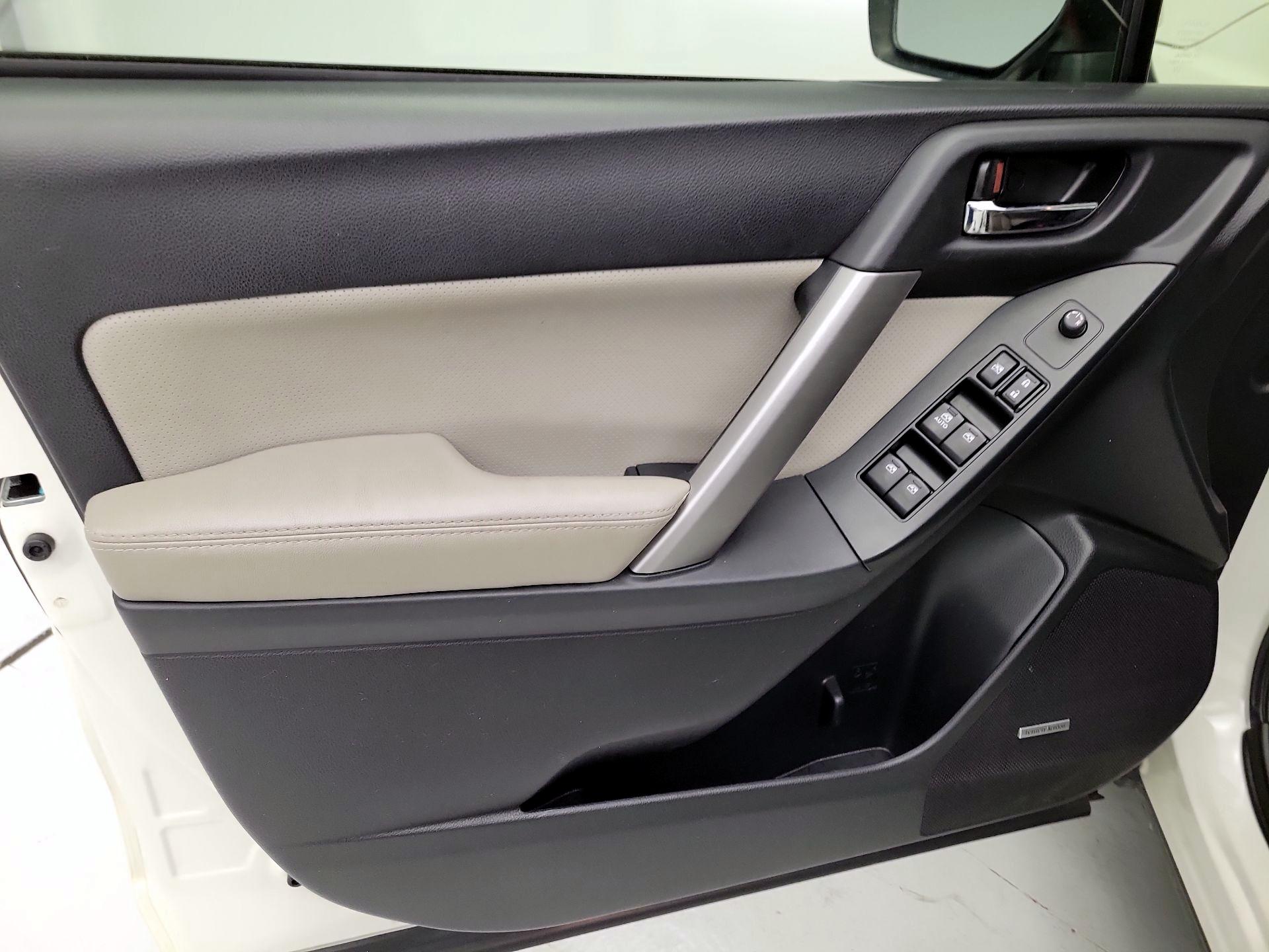 Thumbnail: 2016 Subaru Forester - 12