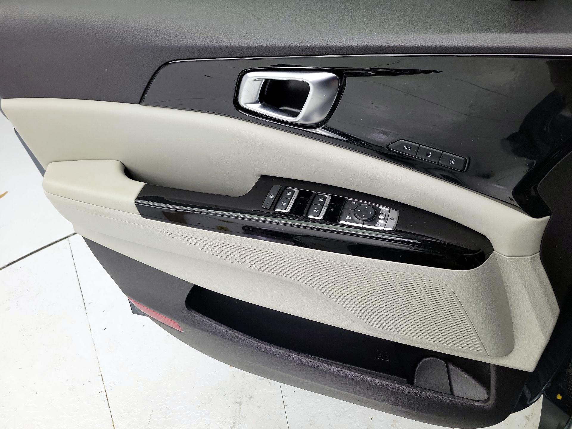 Thumbnail: 2024 Kia Carnival - 12