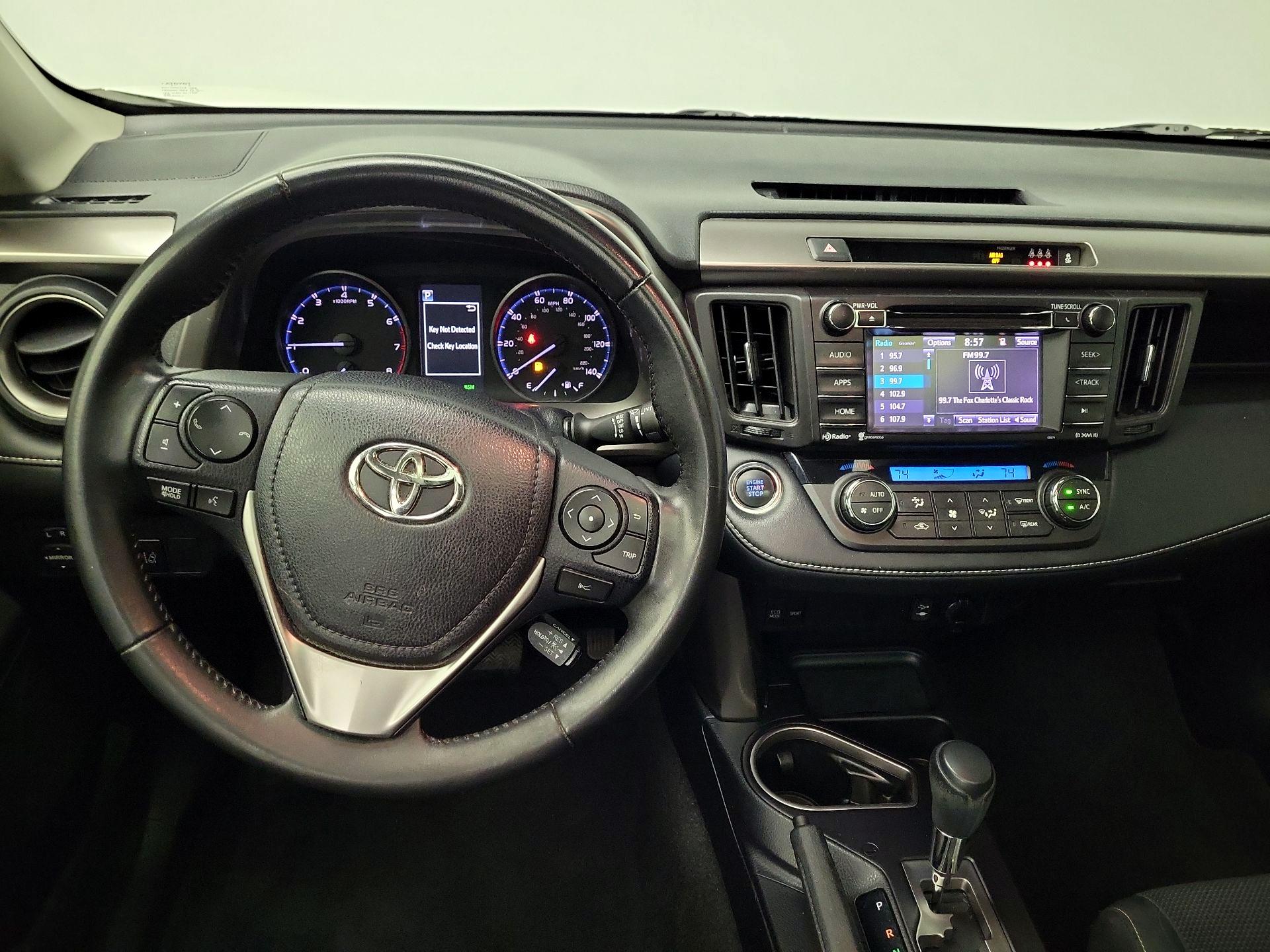 Thumbnail: 2018 Toyota RAV4 - 10