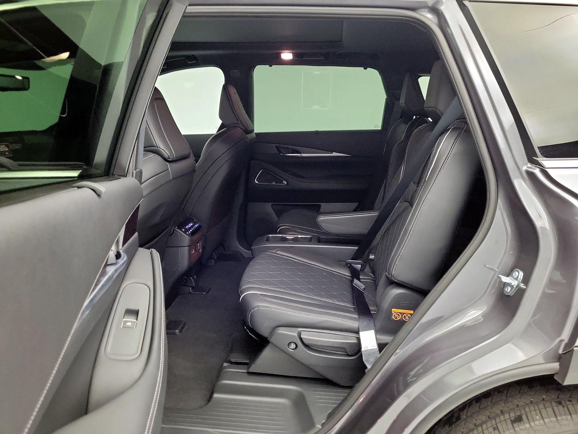 Thumbnail: 2025 INFINITI QX60 - 20