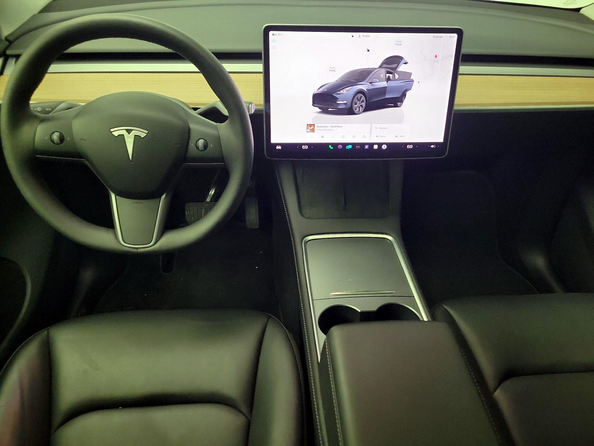 Thumbnail: 2025 Tesla Model Y - 9