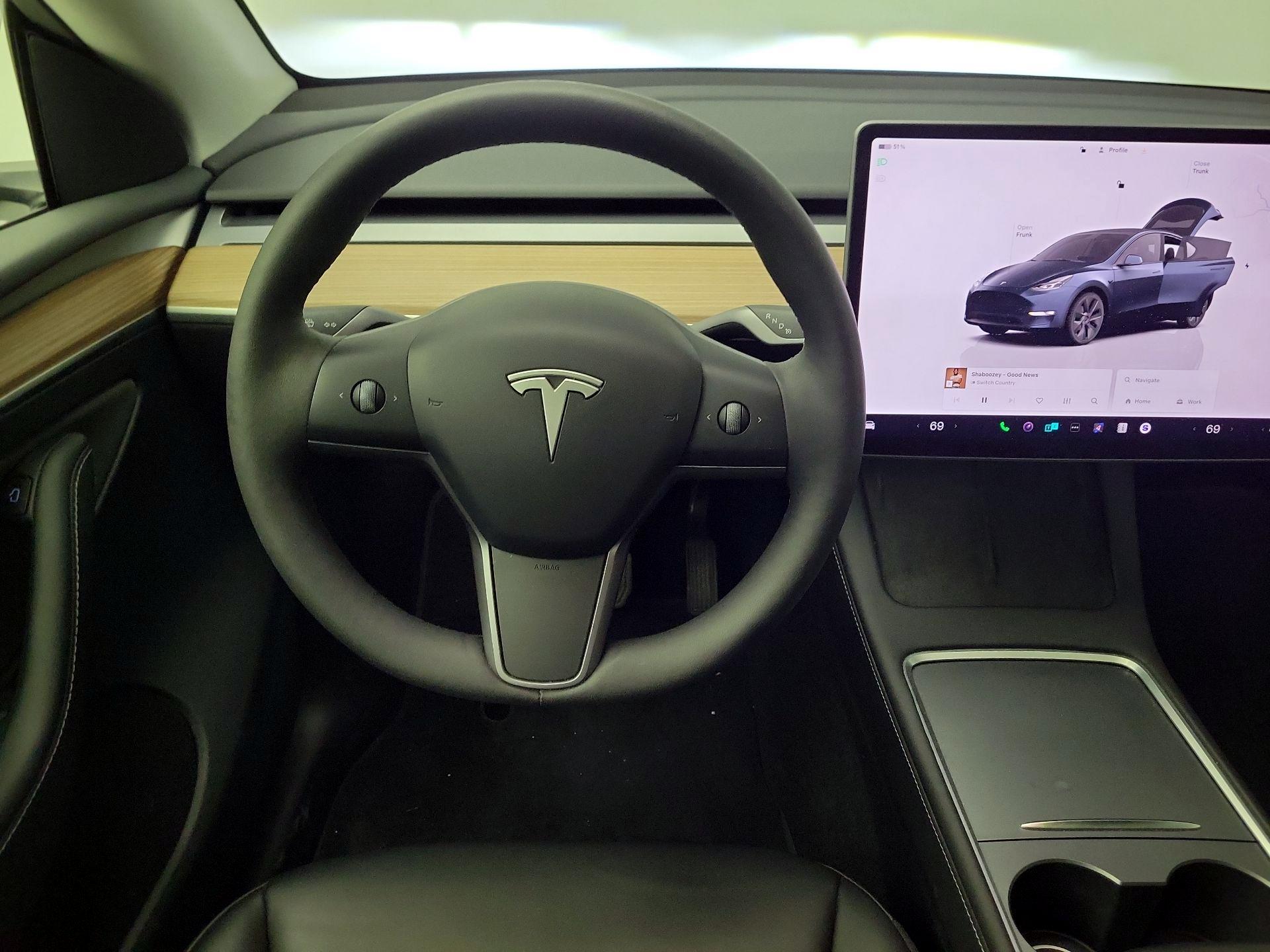 Thumbnail: 2025 Tesla Model Y - 10