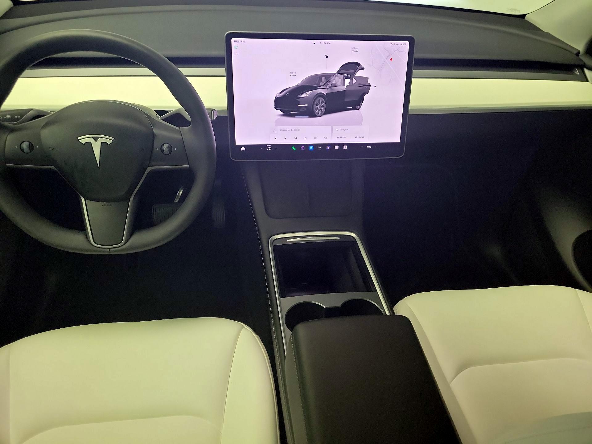 Thumbnail: 2024 Tesla Model Y - 9