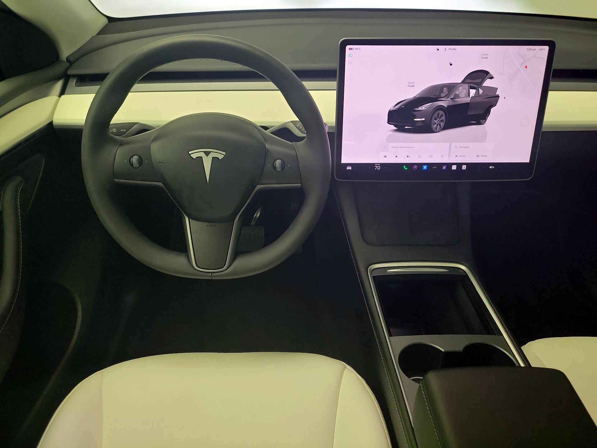 Thumbnail: 2024 Tesla Model Y - 10