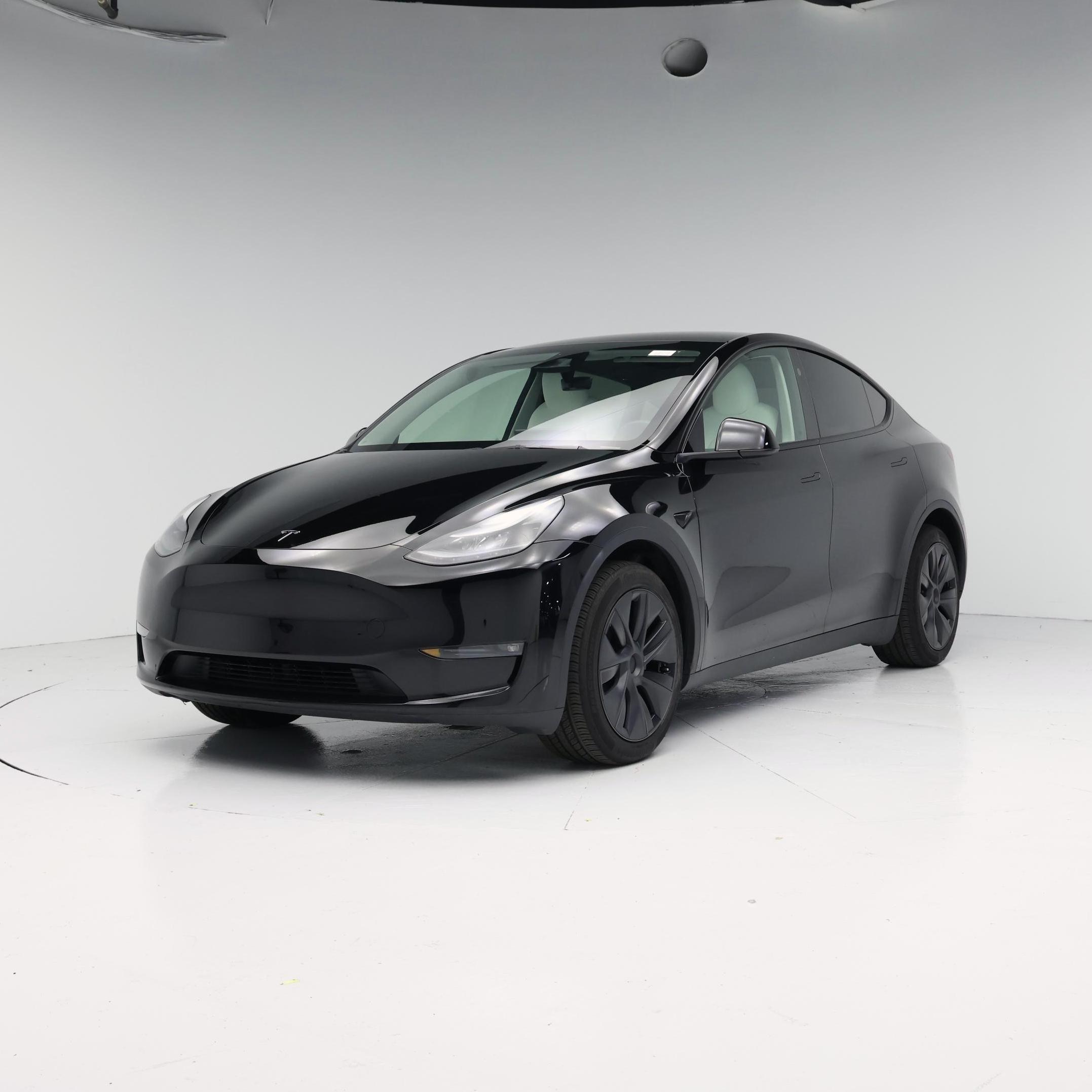 Thumbnail: 2024 Tesla Model Y - 4