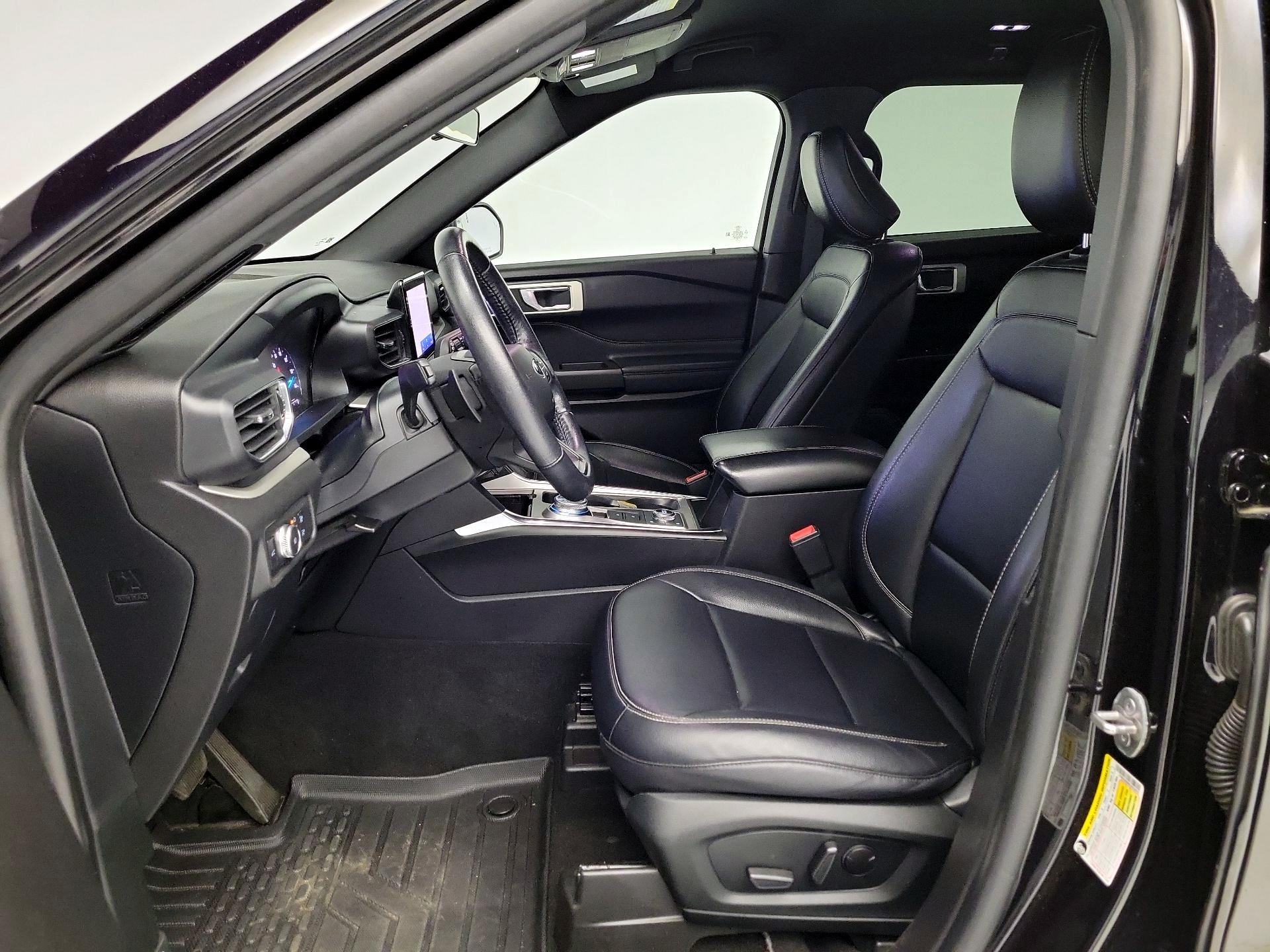 Thumbnail: 2020 Ford Explorer - 11