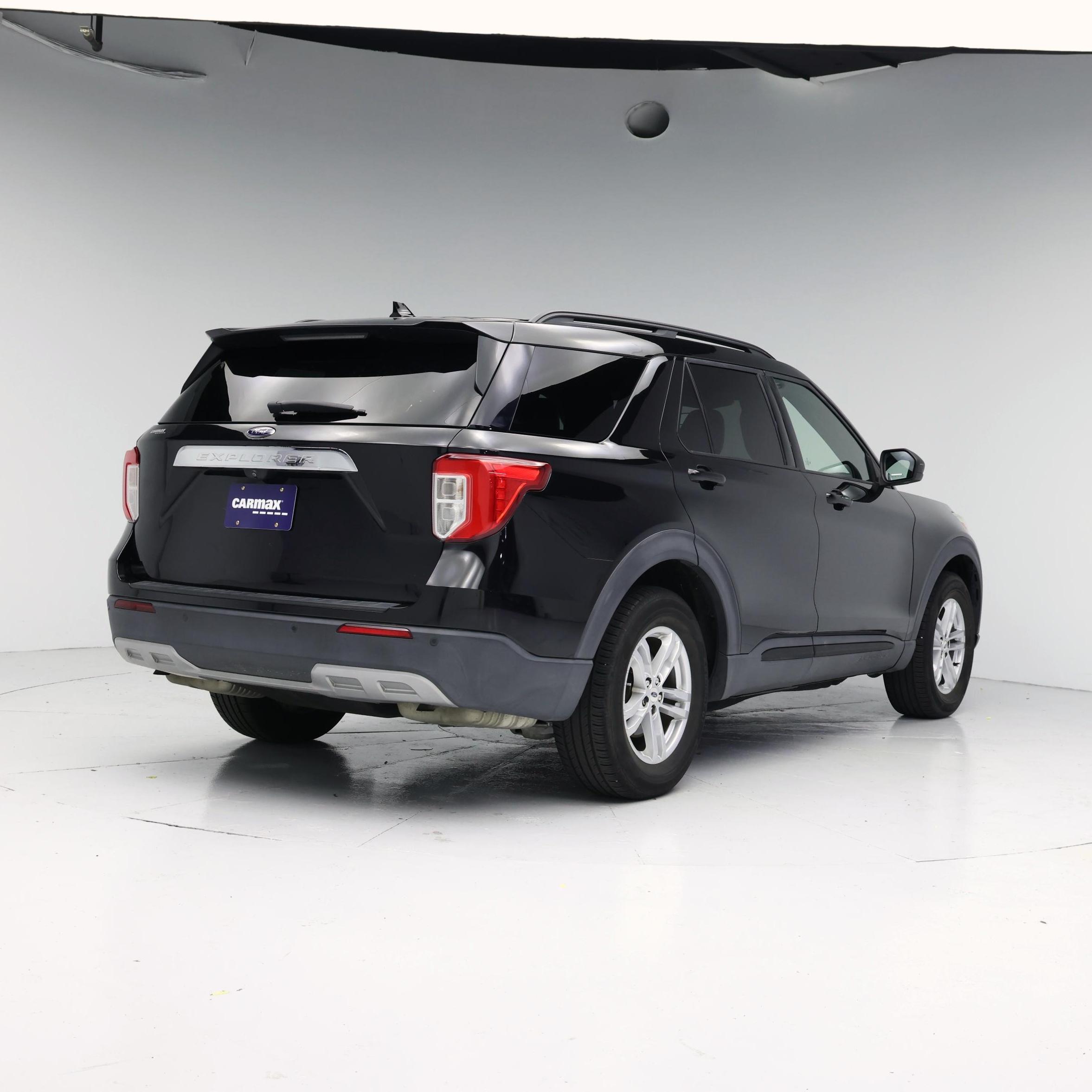 Thumbnail: 2020 Ford Explorer - 8