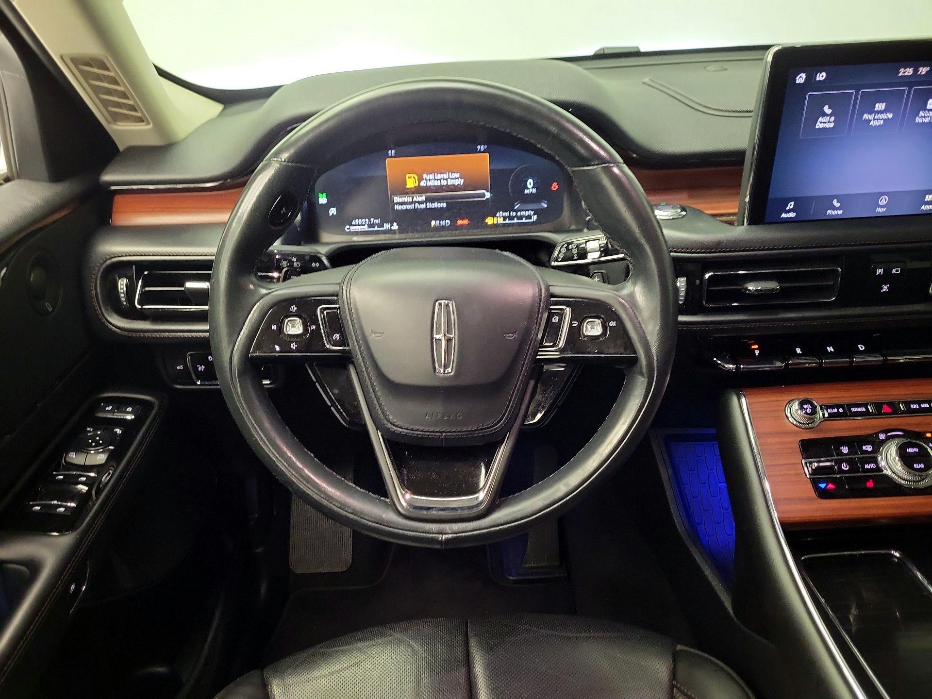 Thumbnail: 2023 Lincoln Aviator - 10