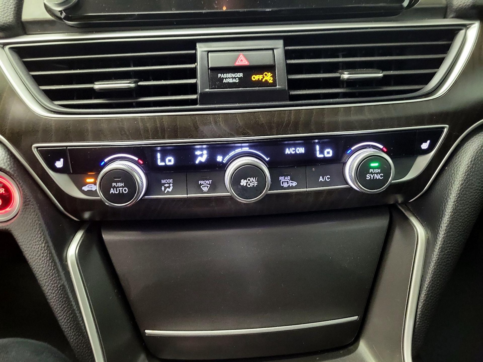 2020 Honda Accord Hybrid EX-L - Photo 17