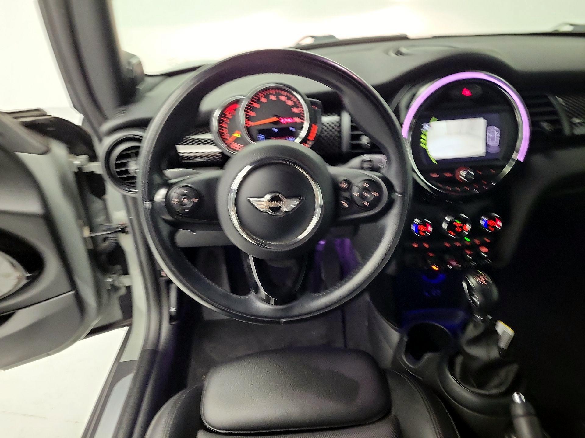 Thumbnail: 2018 MINI Cooper - 10