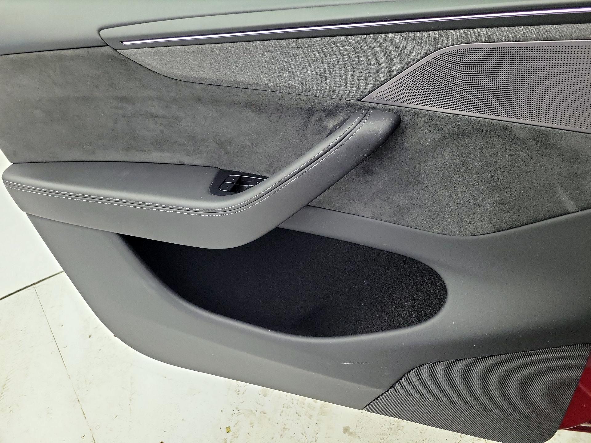 Thumbnail: 2026 Tesla Model Y - 12