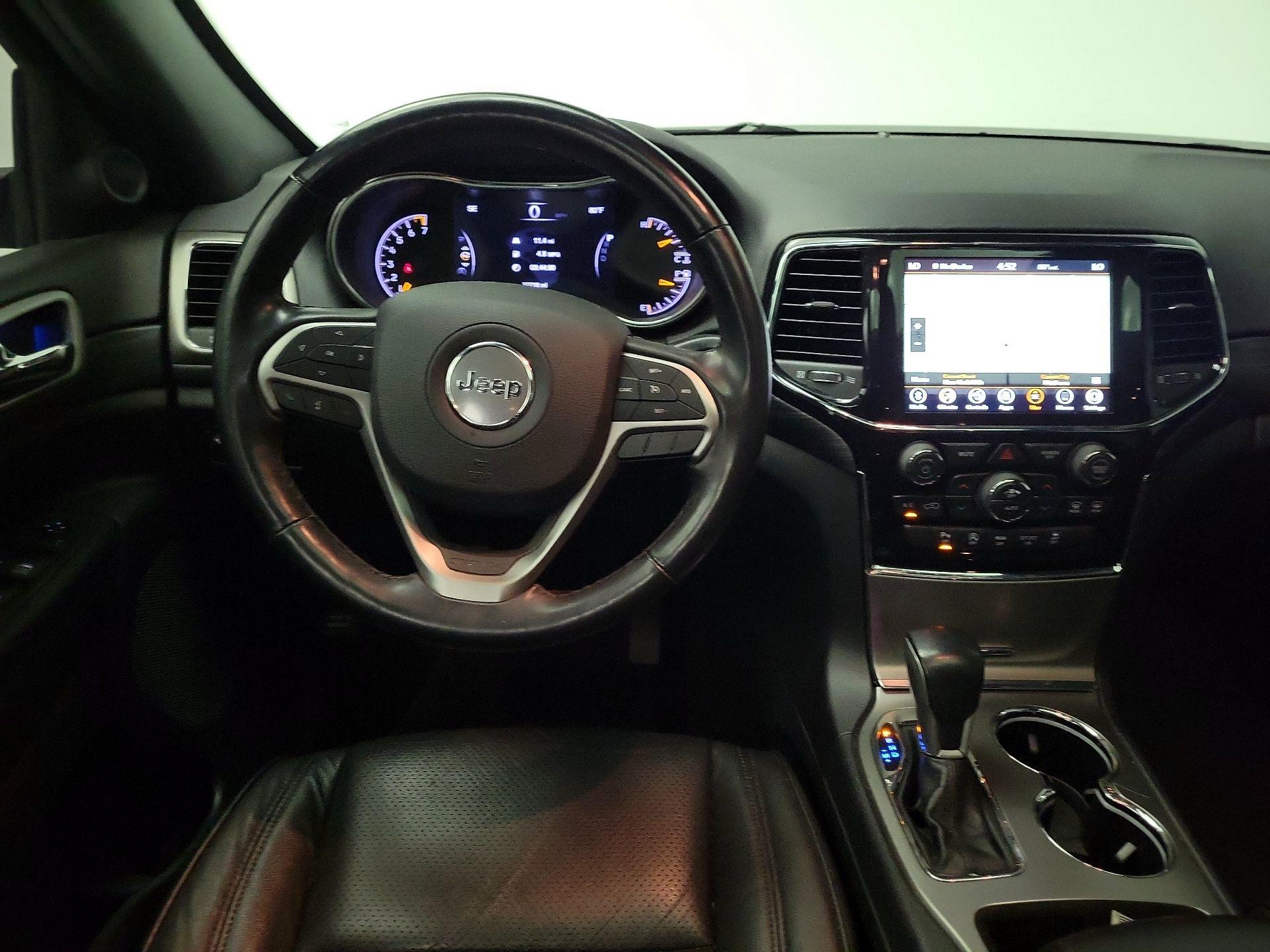 Thumbnail: 2020 Jeep Grand Cherokee - 10
