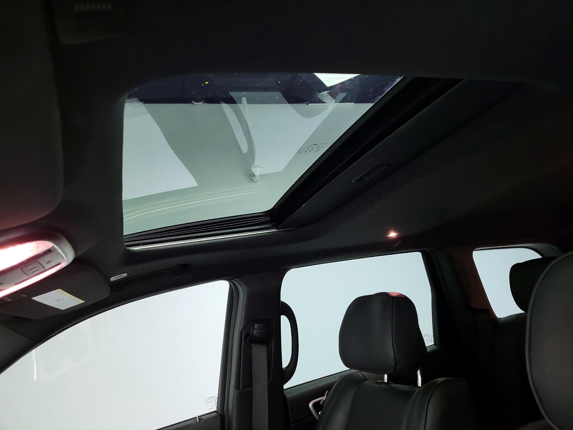 Thumbnail: 2020 Jeep Grand Cherokee - 20